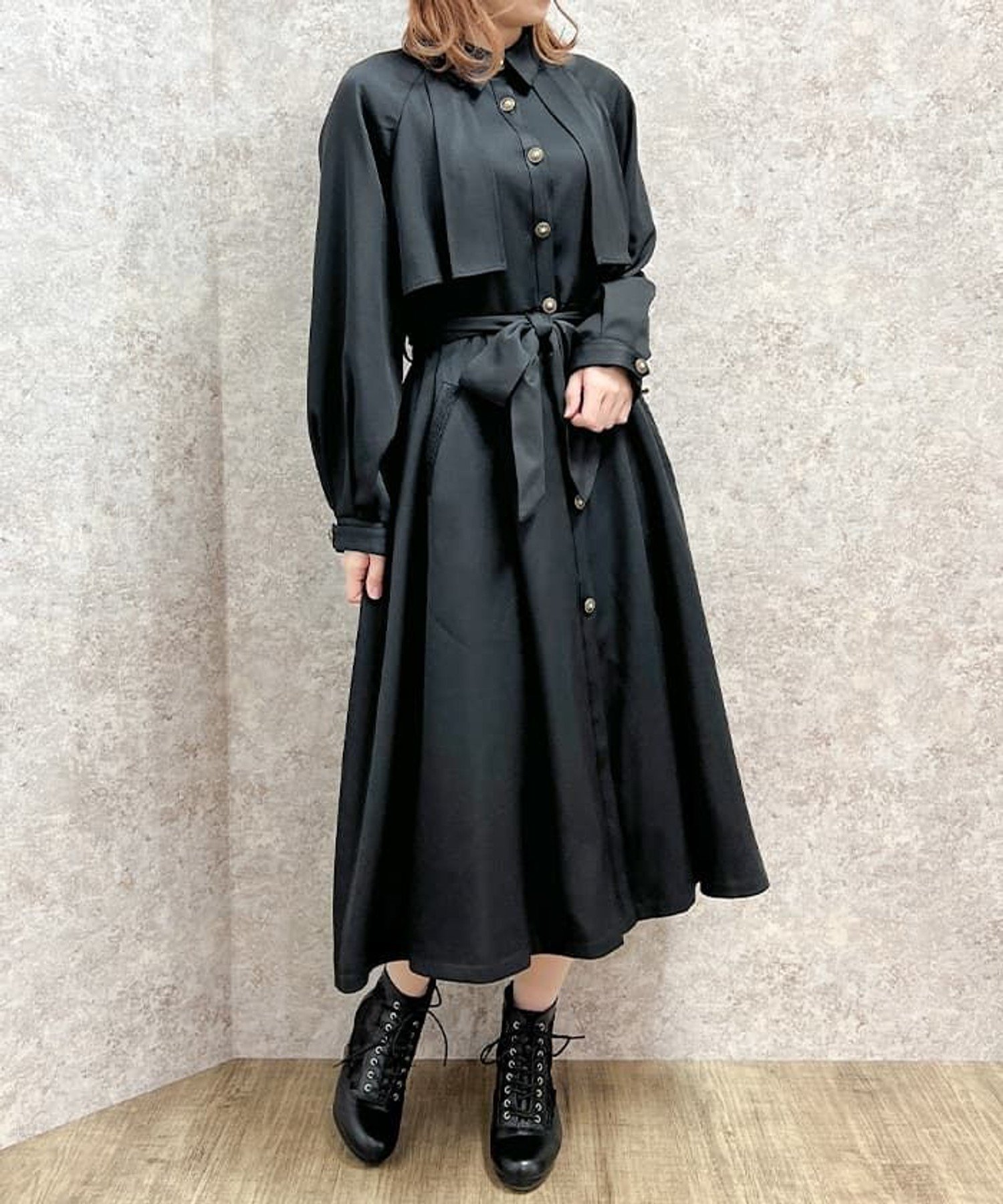 【アクシーズファム/axes femme】の後レースアップトレンチコート インテリア・キッズ・メンズ・レディースファッション・服の通販 founy(ファニー) 　ファッション　Fashion　レディースファッション　Fashion for Women　アウター　Coat / Outerwear Collection　コート・ロングコート・ピーコート　Long Coats, Peacoats & More　トレンチコート / 春秋の定番アウター　Trench Coats　エレガント 上品　Elegant　スタイリッシュ　Stylish, Fashionable　黒|ID: prp329100004687110 ipo3291000000033845685