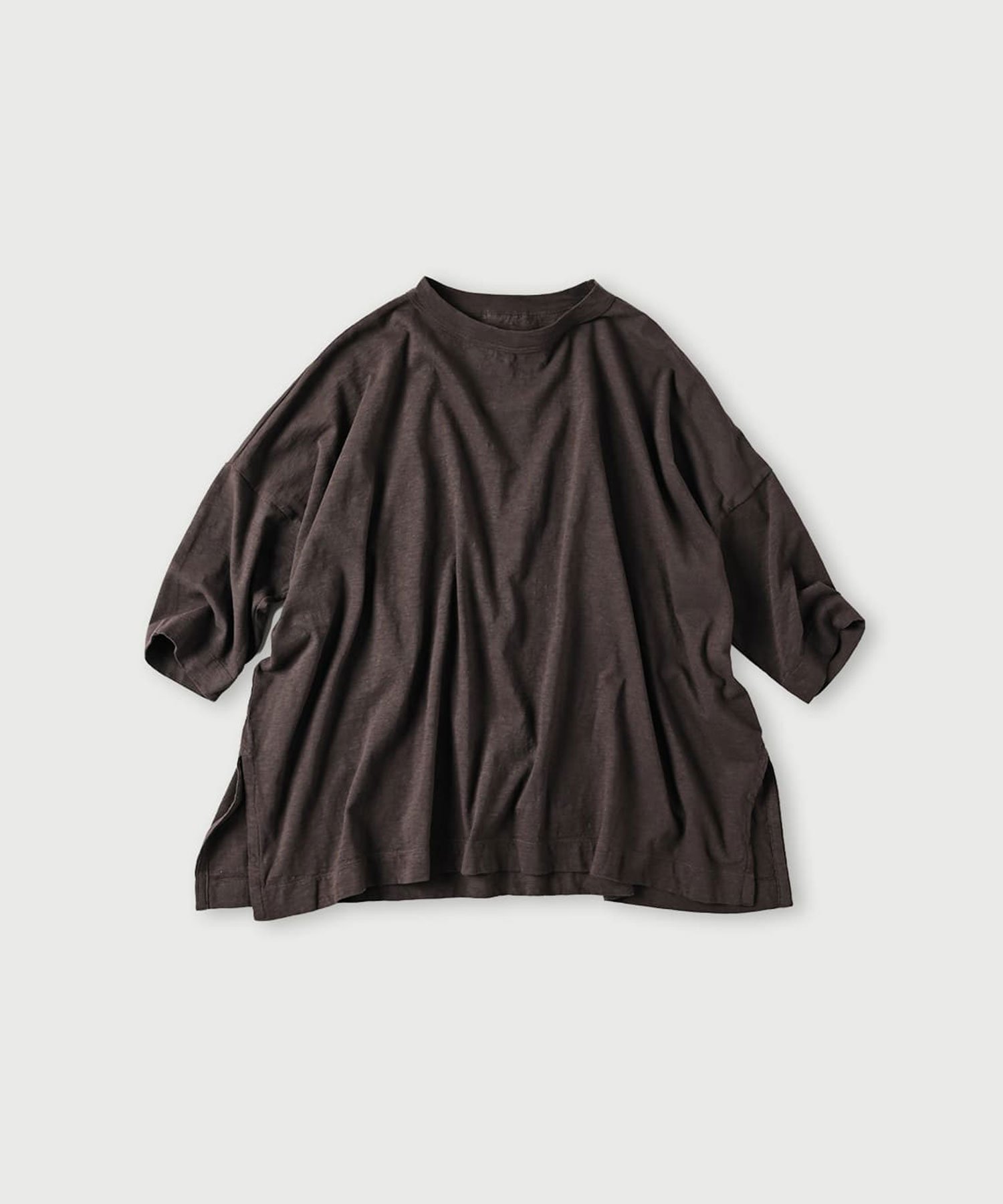 【フォーティファイブ アール/45R】の天竺のビッグスリットTシャツ インテリア・キッズ・メンズ・レディースファッション・服の通販 founy(ファニー) 　ファッション　Fashion　レディースファッション　Fashion for Women　トップス・カットソー　Cut & Sew Tops　シャツ・ブラウス・オフィスカジュアル　Elegant Blouses & Button-Ups　ロングTシャツ・Tシャツ　Longline T-Shirts & Tees　なめらか　Smooth, Silky Texture　スリット　Slit, Slit Detail　ビッグ　Big, Oversized　エレガント 上品　Elegant　こげ茶|ID: prp329100004687126 ipo3291000000033845826