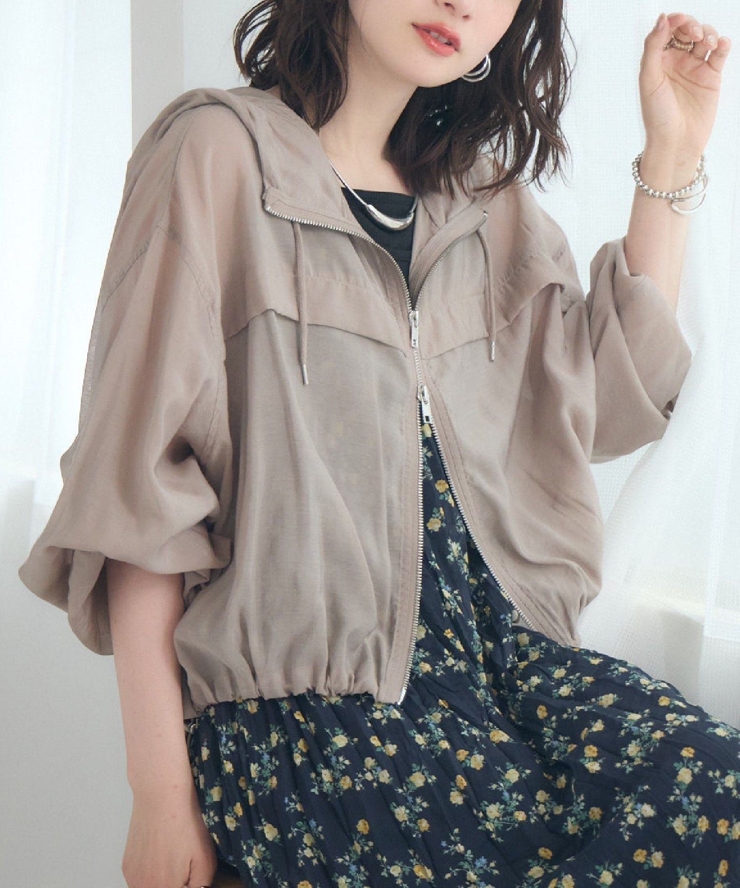 【レトロガール/RETRO GIRL】のシアーダブルZIPフーディー インテリア・キッズ・メンズ・レディースファッション・服の通販 founy(ファニー) 　ファッション　Fashion　レディースファッション　Fashion for Women　おすすめ　Recommended / Our Picks　イエロー　Yellow　インナー　Innerwear　シアー　Sheer, See-Through　トレンド　Trend, Trending Now　ベーシック　Basic, Essential　夏　Summer　羽織　Haori, Light Jacket　ライトグレー|ID: prp329100004687176 ipo3291000000033893704