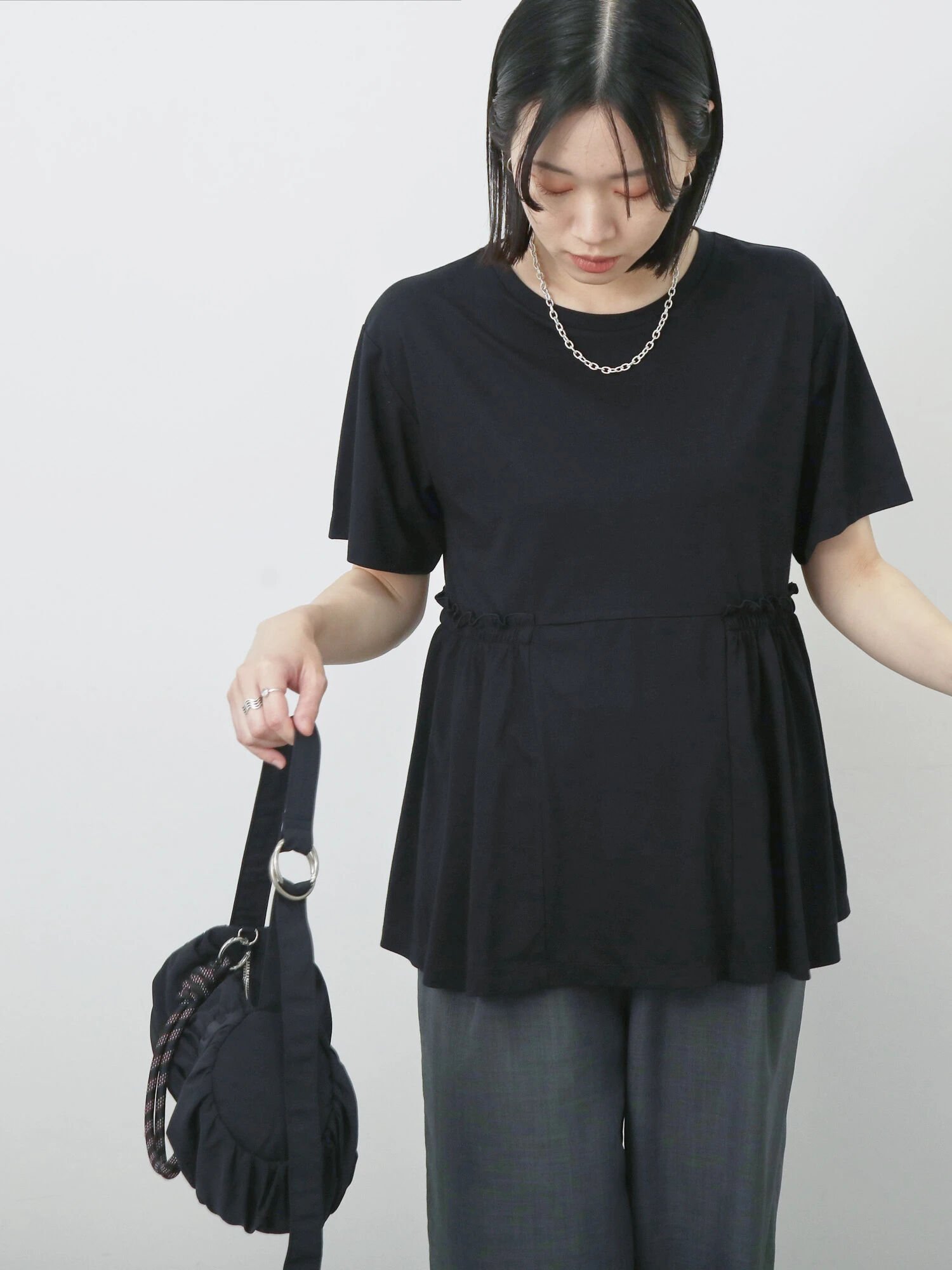 【サマンサモスモス/Samansa Mos2】のフリルチュニック インテリア・キッズ・メンズ・レディースファッション・服の通販 founy(ファニー) 　ファッション　Fashion　レディースファッション　Fashion for Women　トップス・カットソー　Cut & Sew Tops　シンプル　Simple, Minimal　チュニック　Tunic, Long Top　フリル　Frill, Ruffle　フレア　Flare, Flared　ブラック|ID: prp329100004687183 ipo3291000000033846248