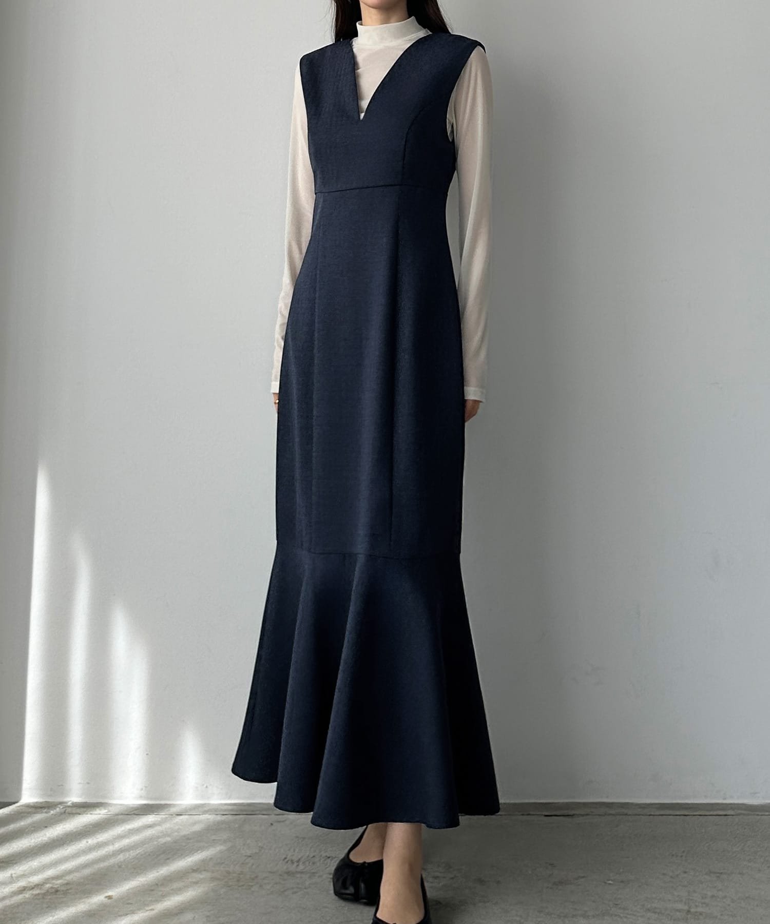 【ジュノア/JUNOAH】のLouere 深Vネックツイードマーメイドジャンパースカート インテリア・キッズ・メンズ・レディースファッション・服の通販 founy(ファニー) 　ファッション　Fashion　レディースファッション　Fashion for Women　スカート　Skirts　ネイビー|ID: prp329100004687402 ipo3291000000034455907