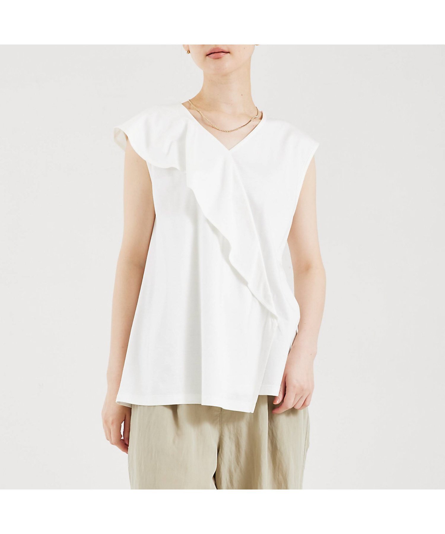 【カリテ/qualite】のアシメフレアカットソー インテリア・キッズ・メンズ・レディースファッション・服の通販 founy(ファニー) 　ファッション　Fashion　レディースファッション　Fashion for Women　トップス・カットソー　Cut & Sew Tops　カットソー・ベーシックTシャツ　Cut-and-Sewn Tops / Stretch Tees & Basics　カットソー　Cut and Sewn Top　ジャケット　Jacket, Outerwear　ドレープ　Drape, Draping Fabric　夏　Summer　ホワイト|ID: prp329100004687412 ipo3291000000033848012