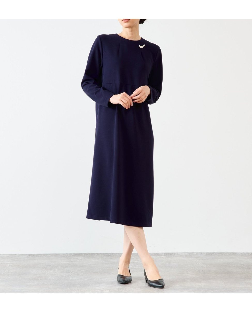 【メルローズ クレール/MELROSE claire】の【noir】入卒園式・卒業式・入学式・お仕事にも困らない カットジョーゼットロングワンピース(一部WEB限定サイズ) 人気、トレンドファッション・服の通販 founy(ファニー) 　ファッション　Fashion　レディースファッション　Fashion for Women　ワンピース　Dresses　おすすめ　Recommended / Our Picks　シンプル　Simple, Minimal　ジョーゼット　Georgette, Semi-Sheer Fabric　センター　Center, Center Line　ネックレス　Necklace, Pendant Necklace　バランス　Balance, Style Balance　パール　Pearl, Pearl Accent　ポケット　Pocket, Pocket Detail　ロング　Long, Long-Length　エレガント 上品　Elegant　ビジネス 仕事 通勤　Business / Work / Commuting　入学式　Entrance Ceremony　卒業式　Graduation Ceremony　 other-1|ID: prp329100004687432 ipo3291000000033848228
