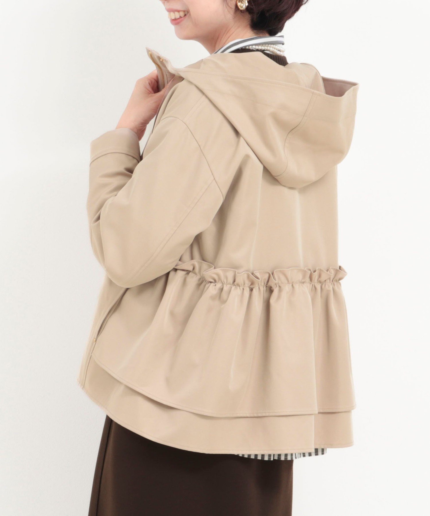 【ノーリーズ/NOLLEY'S】のバックフリル クリアナチュラルストレッチブルゾン インテリア・キッズ・メンズ・レディースファッション・服の通販 founy(ファニー) 　ファッション　Fashion　レディースファッション　Fashion for Women　アウター　Coat / Outerwear Collection　ブルゾンジャケット・スポーティアウター　Blouson Jackets　バッグ　Bags　コーティング　Coating, Coated Finish　ショート　Short, Short Length　ストレッチ　Stretch, Stretchy Fabric　チェック　Check, Plaid, Tartan　トレンド　Trend, Trending Now　定番　Standard, Basic Item　人気　Popular, Best Seller　フリル　Frill, Ruffle　ブルゾン　Blouson, Bomber Jacket　メタル　Metal, Metal Parts　ロング　Long, Long-Length　おすすめ　Recommended / Our Picks　エレガント 上品　Elegant　2025年　2025　2025-2026秋冬・A/W　Autumn/Winter 2025–26 AW25–26　ベージュ|ID: prp329100004687486 ipo3291000000033941327
