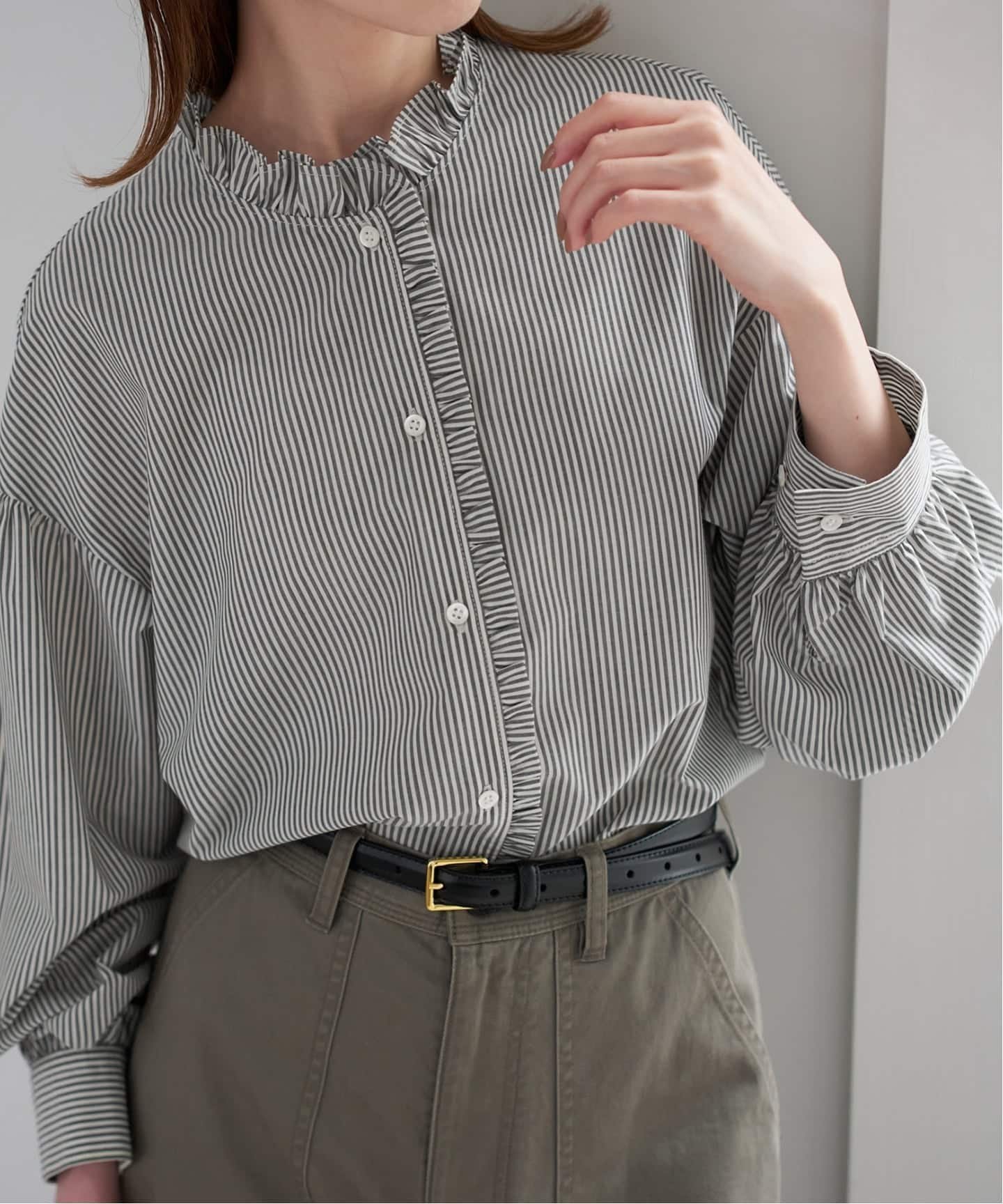 【スローブ イエナ/SLOBE IENA】の《追加》ミニフリルブラウス 人気、トレンドファッション・服の通販 founy(ファニー) 　ファッション　Fashion　レディースファッション　Fashion for Women　トップス・カットソー　Cut & Sew Tops　シャツ・ブラウス・オフィスカジュアル　Elegant Blouses & Button-Ups　2025年　2025　2025春夏・S/S　Spring/Summer 2025 SS25　おすすめ　Recommended / Our Picks　インナー　Innerwear　フリル　Frill, Ruffle　フロント　Front, Front Design　ロング　Long, Long-Length　 other-1|ID: prp329100004687631 ipo3291000000034119514