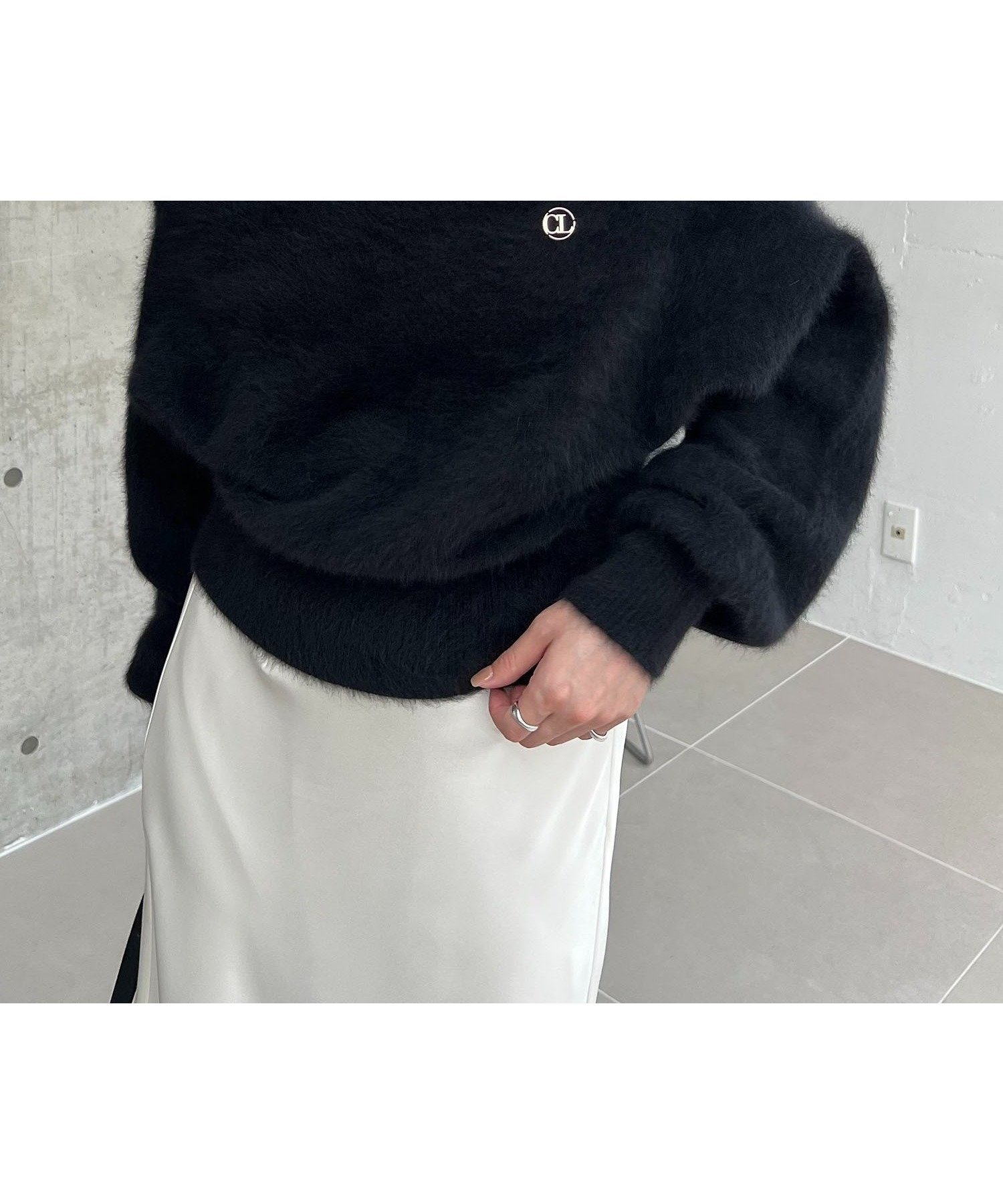 【カプリシューレマージュ/CAPRICIEUX LEMAGE】の【上質な着心地/全骨格細見え】 C.L FOXカシミアドルマンニット インテリア・キッズ・メンズ・レディースファッション・服の通販 founy(ファニー) 　ファッション　Fashion　レディースファッション　Fashion for Women　トップス・カットソー　Cut & Sew Tops　ニット　Knit Tops & Sweaters　バイアス　Bias, Diagonal Cut　マキシ　Maxi, Full Length　ワイド　Wide, Wide Fit　ワンショル　One Shoulder, Asymmetrical　おすすめ　Recommended / Our Picks　エレガント 上品　Elegant　ブラック|ID: prp329100004687660 ipo3291000000034820542