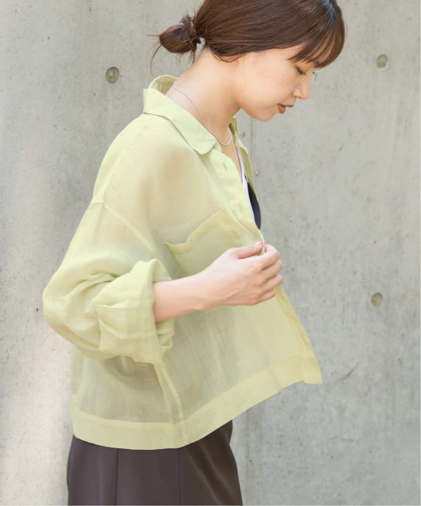 【イエナ/IENA】のラミーショートシャツ インテリア・キッズ・メンズ・レディースファッション・服の通販 founy(ファニー) 　ファッション　Fashion　レディースファッション　Fashion for Women　トップス・カットソー　Cut & Sew Tops　シャツ・ブラウス・オフィスカジュアル　Elegant Blouses & Button-Ups　2025年　2025　2025春夏・S/S　Spring/Summer 2025 SS25　ショート　Short, Short Length　スリット　Slit, Slit Detail　バランス　Balance, Style Balance　ボトム　Bottoms, Lower Wear　ロング　Long, Long-Length　夏　Summer　羽織　Haori, Light Jacket　イエロー|ID: prp329100004687671 ipo3291000000033850579