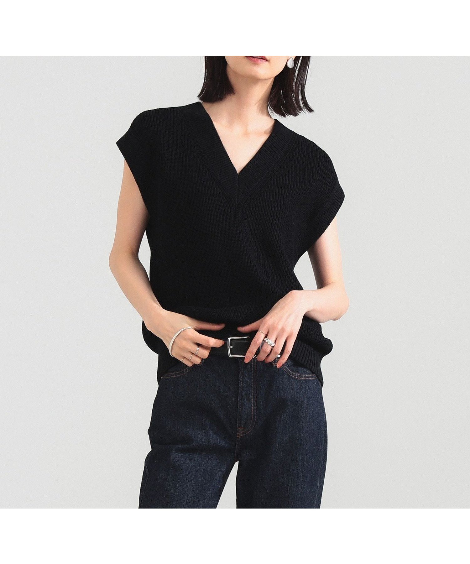 【デミルクス ビームス/Demi-Luxe BEAMS】のコットン 畦編みベスト インテリア・キッズ・メンズ・レディースファッション・服の通販 founy(ファニー) 　ファッション　Fashion　レディースファッション　Fashion for Women　アウター　Coat / Outerwear Collection　トップス・カットソー　Cut & Sew Tops　ベスト&ジレ / 重ね着スタイル　Vests & Gilets　畦編みニット・テクスチャードトップス　Ribbed Knit Sweaters / Textured Knit Tops　おすすめ　Recommended / Our Picks　カットソー　Cut and Sewn Top　タートルネック　Turtleneck, High Neck　ノースリーブ　Sleeveless, No-Sleeve　ベスト　Vest, Waistcoat　ベーシック　Basic, Essential　畦　Ribbed Knit　BLACK|ID: prp329100004687785 ipo3291000000033851498