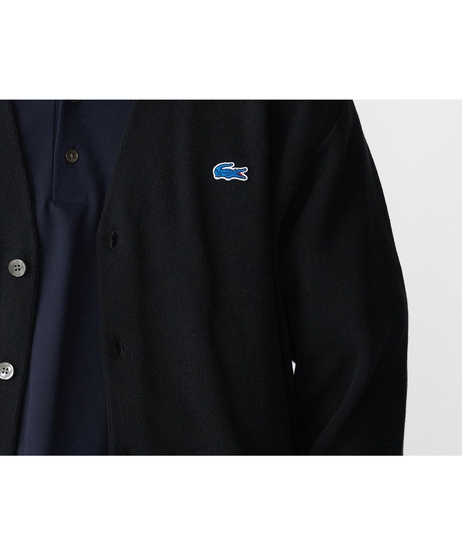 【シップス/SHIPS / MEN】の【SHIPS別注】LACOSTE コットン/ポリエステル Vネック カーディガン 24FW 人気、トレンドファッション・服の通販 founy(ファニー) 　ファッション　Fashion　メンズファッション　Fashion for Men　アクリル　Acrylic Material　カーディガン　Cardigan, Knitwear　クラシック　Classic, Timeless Style　今季　This Season, Current Season　人気　Popular, Best Seller　パール　Pearl, Pearl Accent　フランス　France, French　別注　Limited Edition, Custom Order　A/W・秋冬　Autumn/Winter　ゴルフ　Golf　 other-1|ID: prp329100004687793 ipo3291000000033851586