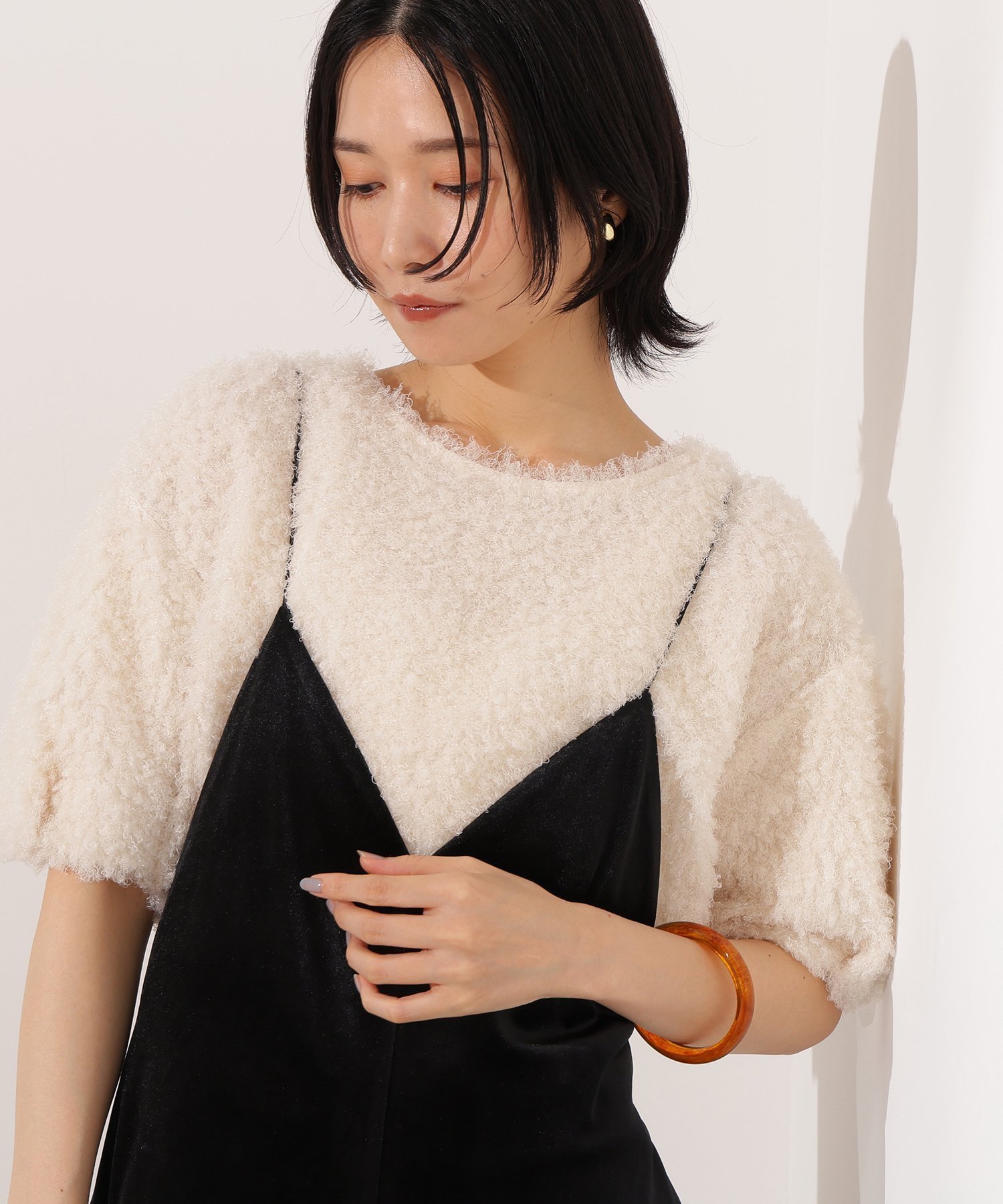 【エヌ ナチュラルビューティーベーシック/N.Natural Beauty basic】のカーリーフォルムトップス インテリア・キッズ・メンズ・レディースファッション・服の通販 founy(ファニー) 　ファッション　Fashion　レディースファッション　Fashion for Women　トップス・カットソー　Cut & Sew Tops　カットソー　Cut and Sewn Top　シアー　Sheer, See-Through　フェイクファー　Faux Fur, Imitation Fur　フォルム　Silhouette, Form　秋　Autumn　オフホワイト1|ID: prp329100004687797 ipo3291000000033851632