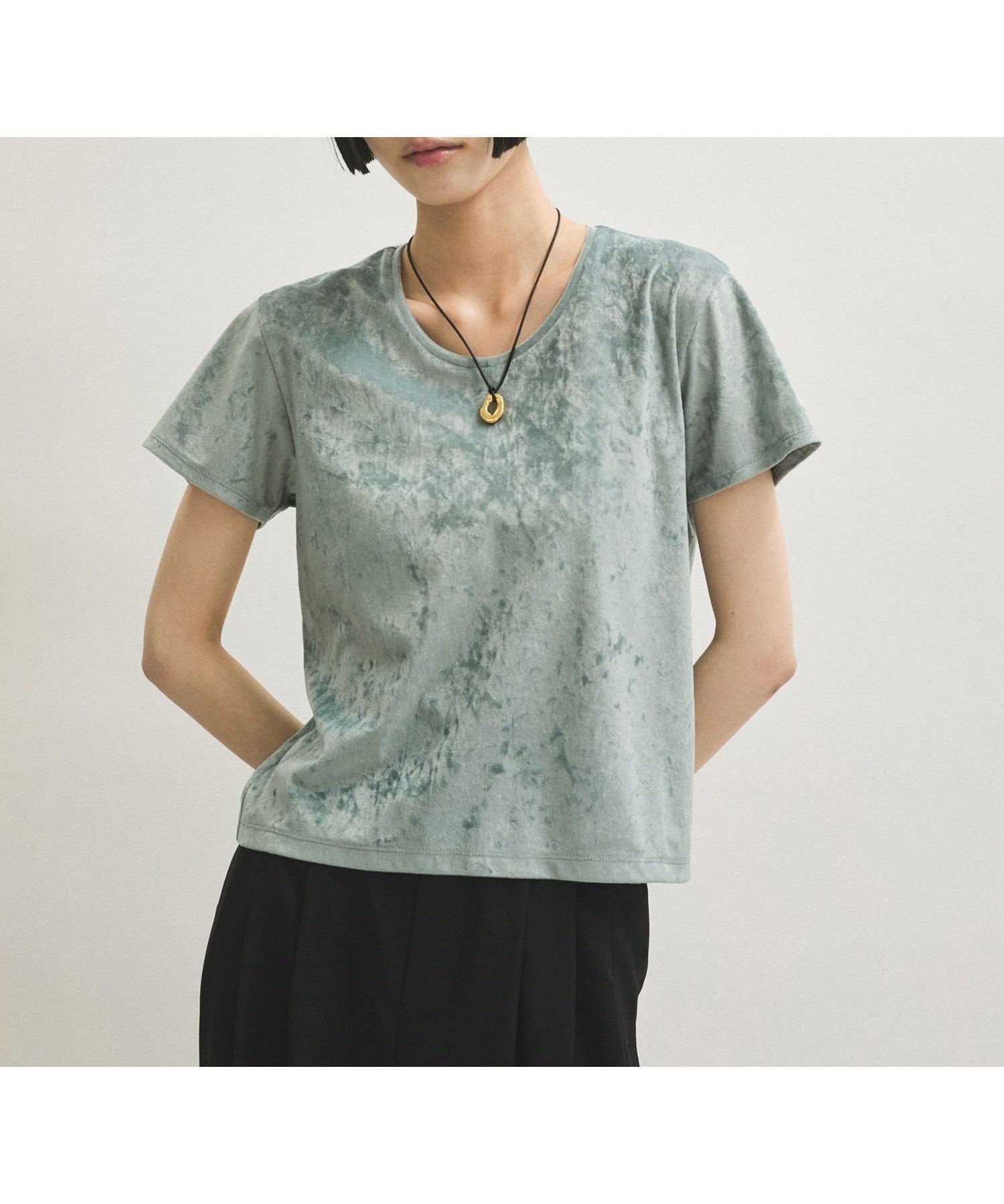 【アダム エ ロペ/ADAM ET ROPE'】のクラッシュベロアTシャツ インテリア・キッズ・メンズ・レディースファッション・服の通販 founy(ファニー) 　ファッション　Fashion　レディースファッション　Fashion for Women　トップス・カットソー　Cut & Sew Tops　シャツ・ブラウス・オフィスカジュアル　Elegant Blouses & Button-Ups　ロングTシャツ・Tシャツ　Longline T-Shirts & Tees　ベロアトップス　Velour Tops / Velvet-Look Items　アクセサリー　Fashion Accessories　春　Spring　洗える　Machine Washable　クラッシュ　Distressed, Crashed Style　コンパクト　Compact, Small Size　シンプル　Simple, Minimal　ストレッチ　Stretch, Stretchy Fabric　スリーブ　Sleeve, Long Sleeve / Short Sleeve　ドレープ　Drape, Draping Fabric　ハーフ　Half, Half-Length　ベロア　Velour, Soft Velvet　ボトム　Bottoms, Lower Wear　A/W・秋冬　Autumn/Winter　S/S・春夏　SS, Spring/Summer, Warm Season　夏　Summer　エレガント 上品　Elegant　2025年　2025　2025春夏・S/S　Spring/Summer 2025 SS25　ブルー系(47)|ID: prp329100004688402 ipo3291000000033857944