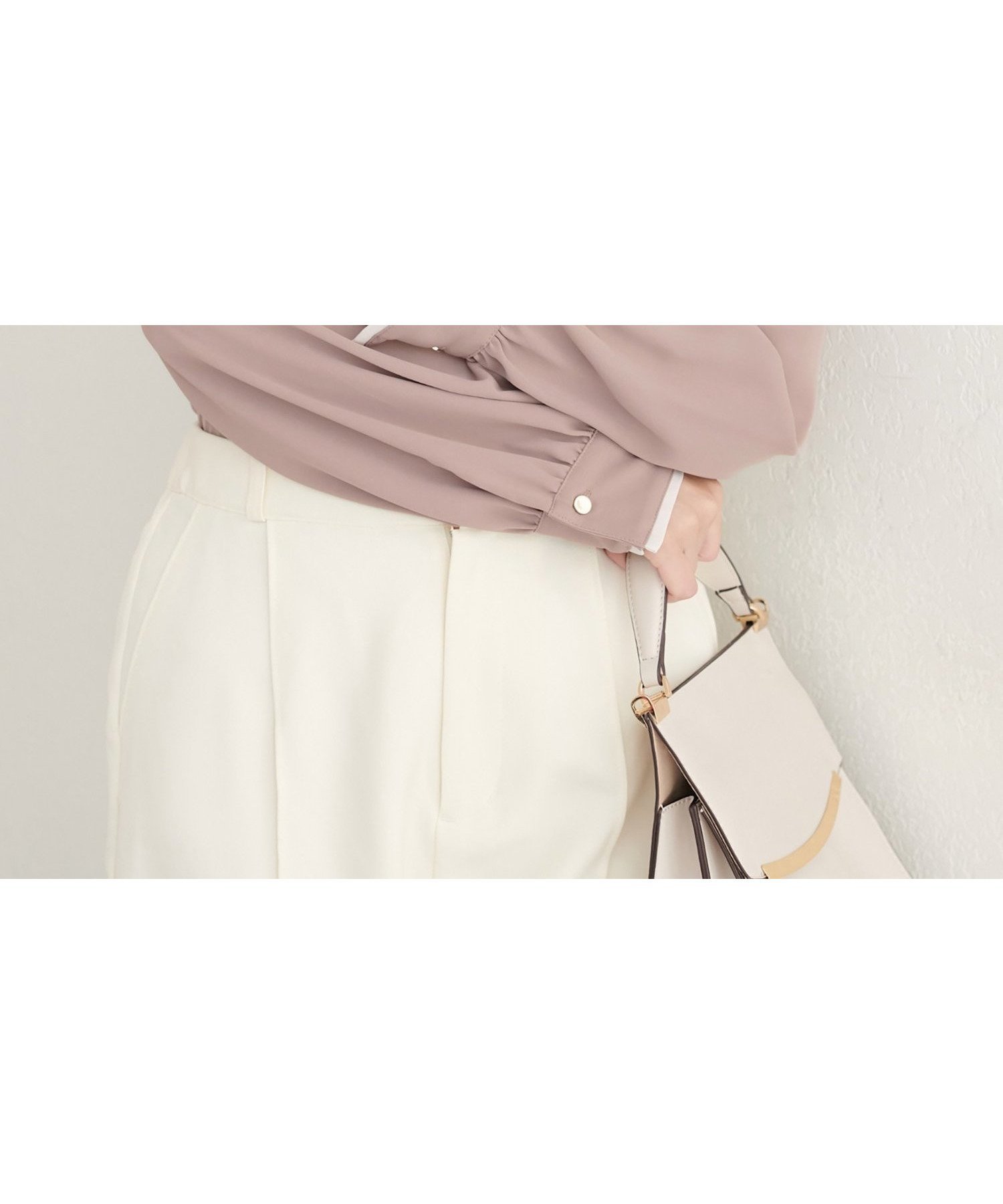 【ナチュラルクチュール/natural couture】の【WEB限定】バイカラー長袖ブラウス インテリア・キッズ・メンズ・レディースファッション・服の通販 founy(ファニー) 　ファッション　Fashion　レディースファッション　Fashion for Women　トップス・カットソー　Cut & Sew Tops　シャツ・ブラウス・オフィスカジュアル　Elegant Blouses & Button-Ups　アクセサリー　Fashion Accessories　カーディガン　Cardigan, Knitwear　シンプル　Simple, Minimal　ジャケット　Jacket, Outerwear　タイトスカート　Pencil Skirt, Tight Skirt　デコルテ　Décolleté, Neckline　デニム　Denim, Jeans Material　トレンド　Trend, Trending Now　長袖　Long Sleeve, Full Sleeve　フェミニン　Feminine, Girly　フレア　Flare, Flared　再入荷　Restock / Back in Stock　おすすめ　Recommended / Our Picks　エレガント 上品　Elegant　2025年　2025　2025-2026秋冬・A/W　Autumn/Winter 2025–26 AW25–26　ピンクベージュ|ID: prp329100004688456 ipo3291000000034003384