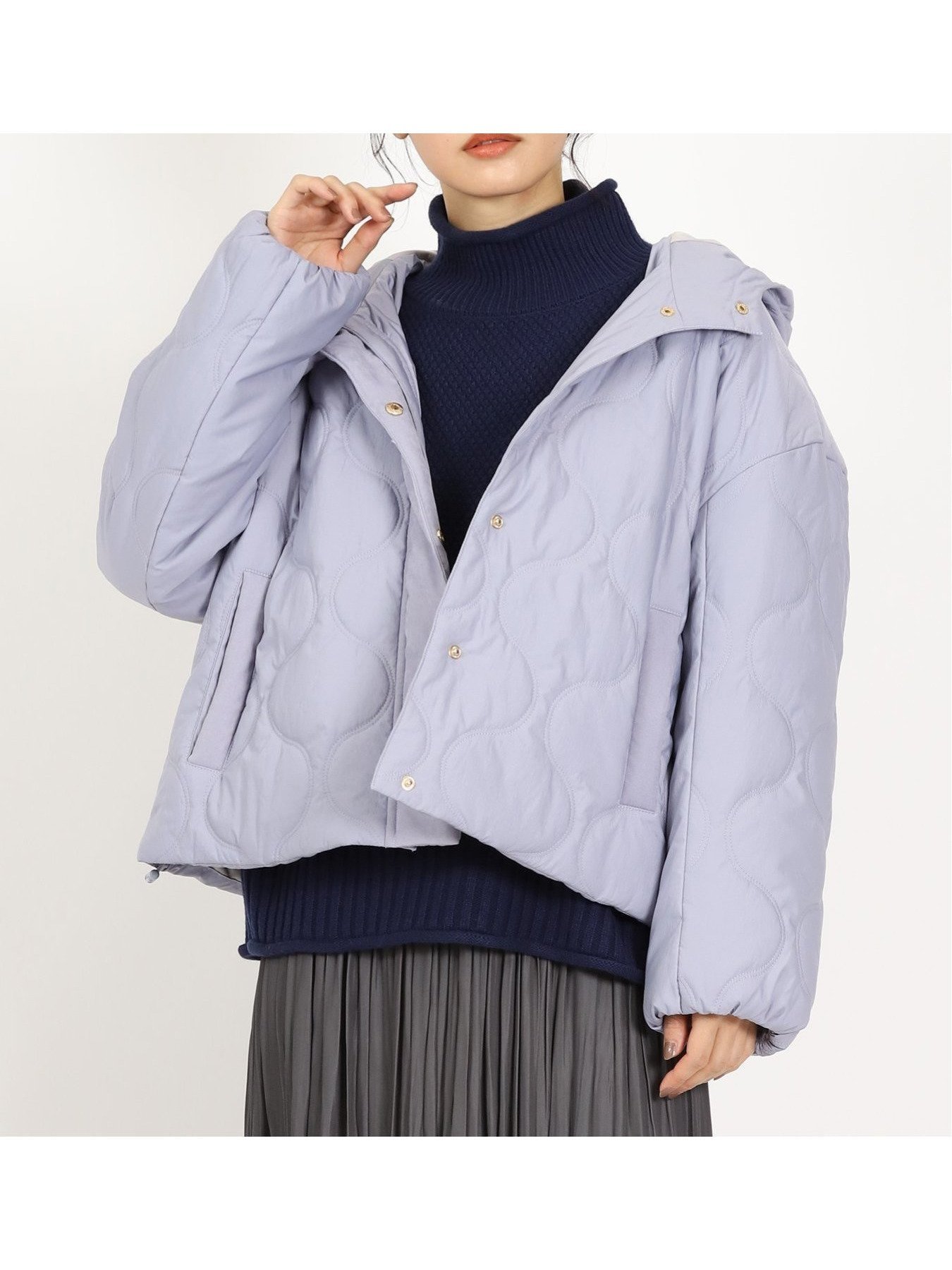 【タカキュー/TAKA-Q】の切替キルト ショートフードブルゾン インテリア・キッズ・メンズ・レディースファッション・服の通販 founy(ファニー) 　ファッション　Fashion　レディースファッション　Fashion for Women　アウター　Coat / Outerwear Collection　ブルゾンジャケット・スポーティアウター　Blouson Jackets　キルティング　Quilted, Quilting　キルト　Quilt, Quilted Fabric　コンビ　Combo, Combination Style　切替　Switching, Contrast Panel　ショート　Short, Short Length　シンプル　Simple, Minimal　タフタ　Taffeta, Structured Fabric　ピーチ　Peach, Soft Touch　フィット　Fit, Slim Fit　フレア　Flare, Flared　ブルゾン　Blouson, Bomber Jacket　ボトム　Bottoms, Lower Wear　防寒　Cold Protection, Winter-Ready　ワイド　Wide, Wide Fit　冬　Winter / This Winter　A/W・秋冬　Autumn/Winter　エレガント 上品　Elegant　70青|ID: prp329100004688544 ipo3291000000033894328