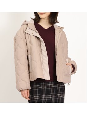 【タカキュー/TAKA-Q】の切替キルト ショートフードブルゾン 人気、トレンドファッション・服の通販 founy(ファニー) ファッション Fashion レディースファッション Fashion for Women アウター Coat / Outerwear Collection ブルゾンジャケット・スポーティアウター Blouson Jackets キルティング Quilted, Quilting キルト Quilt, Quilted Fabric コンビ Combo, Combination Style 切替 Switching, Contrast Panel ショート Short, Short Length シンプル Simple, Minimal タフタ Taffeta, Structured Fabric ピーチ Peach, Soft Touch フィット Fit, Slim Fit フレア Flare, Flared ブルゾン Blouson, Bomber Jacket ボトム Bottoms, Lower Wear 防寒 Cold Protection, Winter-Ready ワイド Wide, Wide Fit 冬 Winter / This Winter A/W・秋冬 Autumn/Winter エレガント 上品 Elegant |ID:prp329100004688544
