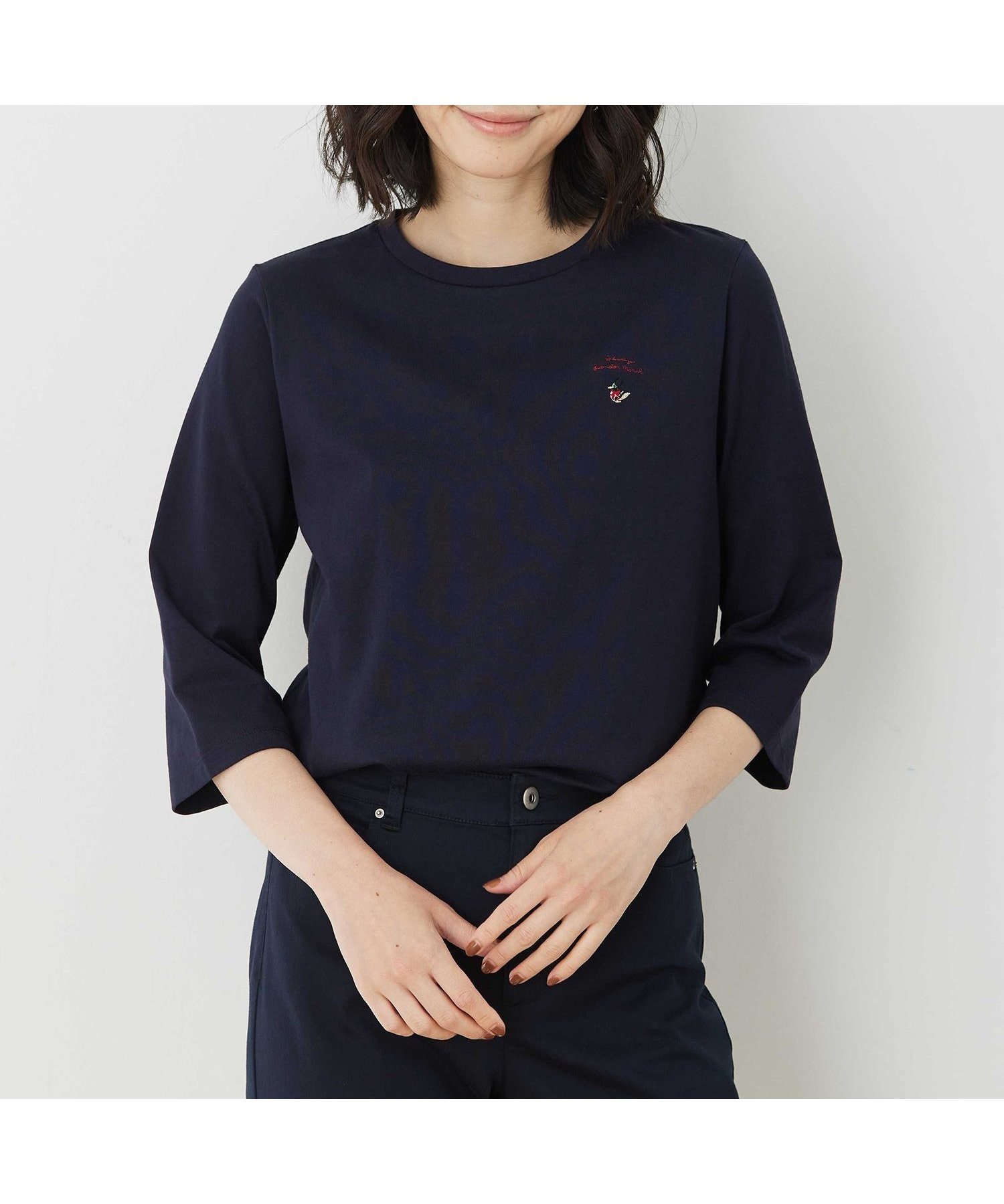 【デコイ/DECOY Since1981】の刺しゅう七分袖プルオーバー インテリア・キッズ・メンズ・レディースファッション・服の通販 founy(ファニー) 　ファッション　Fashion　レディースファッション　Fashion for Women　トップス・カットソー　Cut & Sew Tops　カジュアルプルオーバー・ニットトップス　Pullovers & Knit Tops / Casual Pullovers　シンプル　Simple, Minimal　モチーフ　Motif, Design Theme　ロンドン　London Style, British Inspired　ネイビー|ID: prp329100004688691 ipo3291000000034273933