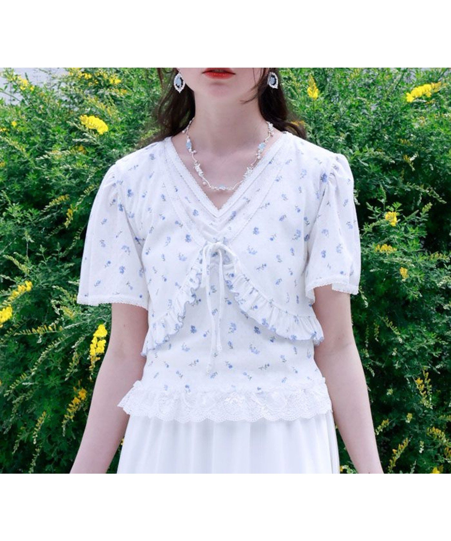 【アクシーズファム/axes femme】のインナー*フリルボレロセット 人気、トレンドファッション・服の通販 founy(ファニー) 　ファッション　Fashion　レディースファッション　Fashion for Women　アウター　Coat / Outerwear Collection　ボレロ・ショート丈ジャケット / ドレス羽織りに　Boleros & Short Jackets　2025年　2025　2025春夏・S/S　Spring/Summer 2025 SS25　おすすめ　Recommended / Our Picks　アンサンブル　Ensemble Set　インナー　Innerwear　ショート　Short, Short Length　ストレッチ　Stretch, Stretchy Fabric　タンク　Tank Top, Sleeveless Top　パターン　Pattern, Design Print　パール　Pearl, Pearl Accent　フェミニン　Feminine, Girly　フリル　Frill, Ruffle　フレア　Flare, Flared　フロント　Front, Front Design　ボレロ　Bolero, Short Cardigan　メッシュ　Mesh, Net Fabric　リボン　Ribbon, Bow　レース　Lace, Lace Fabric　ロング　Long, Long-Length　夏　Summer　 other-1|ID: prp329100004688740 ipo3291000000033861868