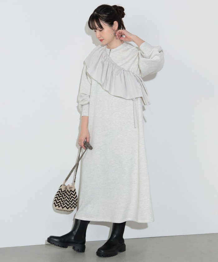 【ビームス ウイメン/BEAMS】のフリル付き スウェット ワンピース インテリア・キッズ・メンズ・レディースファッション・服の通販 founy(ファニー) https://founy.com/ ファッション Fashion レディースファッション Fashion for Women ワンピース Dresses おすすめ Recommended / Our Picks ギャザー Gathered, Ruffled ジップ Zip, Zipper スウェット / スエット Sweatshirt, Sweatwear ネップ Nepp, Slub Yarn ビスチェ Bustier, Corset Top フリル Frill, Ruffle ベーシック Basic, Essential リラックス Relax, Relaxed Fit |ID: prp329100004688799 ipo3291000000034117423