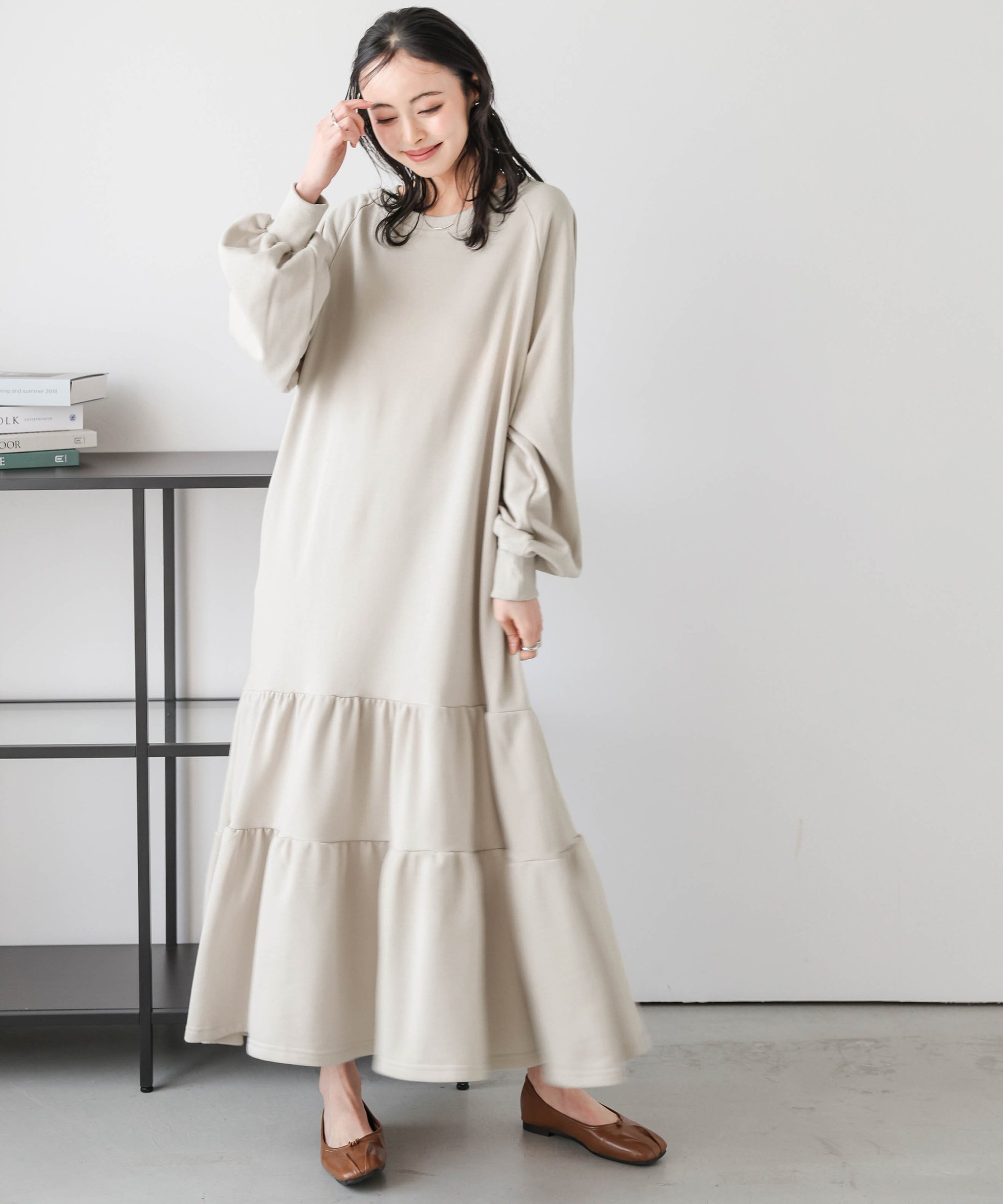 【ラジュール/Lajour】の日本製 スウェットロングワンピース インテリア・キッズ・メンズ・レディースファッション・服の通販 founy(ファニー) 　ファッション　Fashion　レディースファッション　Fashion for Women　ワンピース　Dresses　スウェット / スエット　Sweatshirt, Sweatwear　スリーブ　Sleeve, Long Sleeve / Short Sleeve　日本製　Made In Japan　ベージュ|ID: prp329100004688827 ipo3291000000034263919