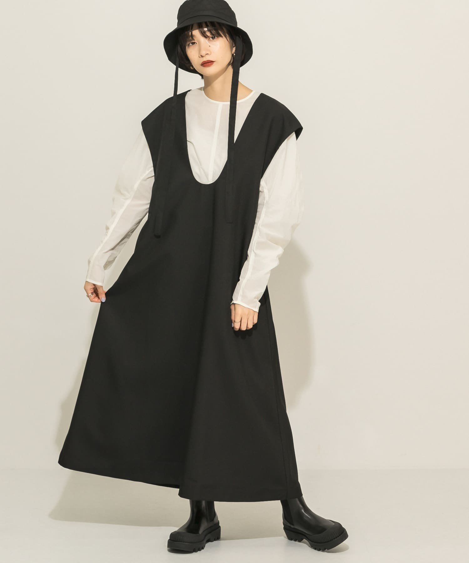 【ケービーエフ/KBF / URBAN RESEARCH】のUネック2WAYジャンパースカート インテリア・キッズ・メンズ・レディースファッション・服の通販 founy(ファニー) 　ファッション　Fashion　レディースファッション　Fashion for Women　スカート　Skirts　インナー　Innerwear　ショール　Shawl, Wrap　定番　Standard, Basic Item　バランス　Balance, Style Balance　フレア　Flare, Flared　ベーシック　Basic, Essential　再入荷　Restock / Back in Stock　おすすめ　Recommended / Our Picks　BLACK|ID: prp329100004688912 ipo3291000000033863469