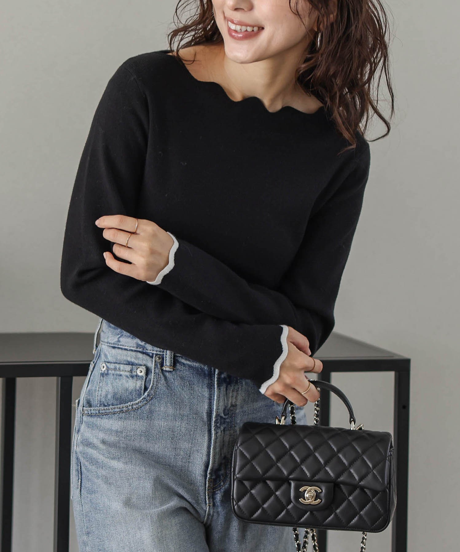 【ラジュール/Lajour】のスカラップニットトップス 人気、トレンドファッション・服の通販 founy(ファニー) 　ファッション　Fashion　レディースファッション　Fashion for Women　トップス・カットソー　Cut & Sew Tops　ニット　Knit Tops & Sweaters　インナー　Innerwear　コンパクト　Compact, Small Size　サロペット　Overalls, Salopette　スカラップ　Scallop, Scalloped Edge　バランス　Balance, Style Balance　フィット　Fit, Slim Fit　フェミニン　Feminine, Girly　ワンポイント　One Point, Statement Accent　エレガント 上品　Elegant　 other-1|ID: prp329100004690142 ipo3291000000033871185