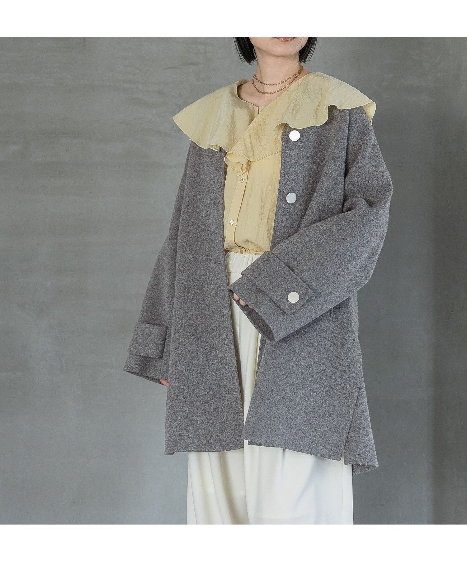 【アパートバイローリーズ/apart by lowrys】のカシープノーカラーコート インテリア・キッズ・メンズ・レディースファッション・服の通販 founy(ファニー) 　ファッション　Fashion　レディースファッション　Fashion for Women　アウター　Coat / Outerwear Collection　コート・ロングコート・ピーコート　Long Coats, Peacoats & More　デニム　Denim, Jeans Material　フォルム　Silhouette, Form　ボトム　Bottoms, Lower Wear　ミドル　Middle Length, Mid Height　メタル　Metal, Metal Parts　ワイド　Wide, Wide Fit　エレガント 上品　Elegant　グレー15|ID: prp329100004690267 ipo3291000000034266121