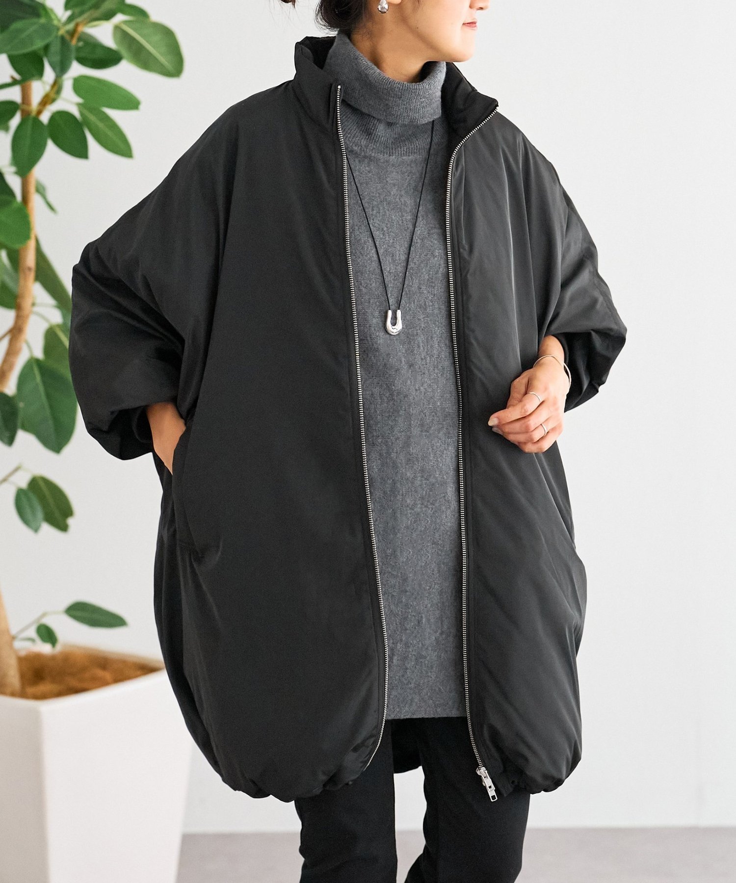 【ビアズリー/BEARDSLEY】の中綿BIGポンチョコート 人気、トレンドファッション・服の通販 founy(ファニー) ファッション Fashion レディースファッション Fashion for Women アウター Coat / Outerwear Collection コート・ロングコート・ピーコート Long Coats, Peacoats & More ポンチョ・ケープコート Ponchos & Capes ジップ Zip, Zipper ドローコード Drawcord, Drawstring Cord フォルム Silhouette, Form ポケット Pocket, Pocket Detail ミドル Middle Length, Mid Height 再入荷 Restock / Back in Stock other-1|ID: prp329100004690351 ipo3291000000034733957