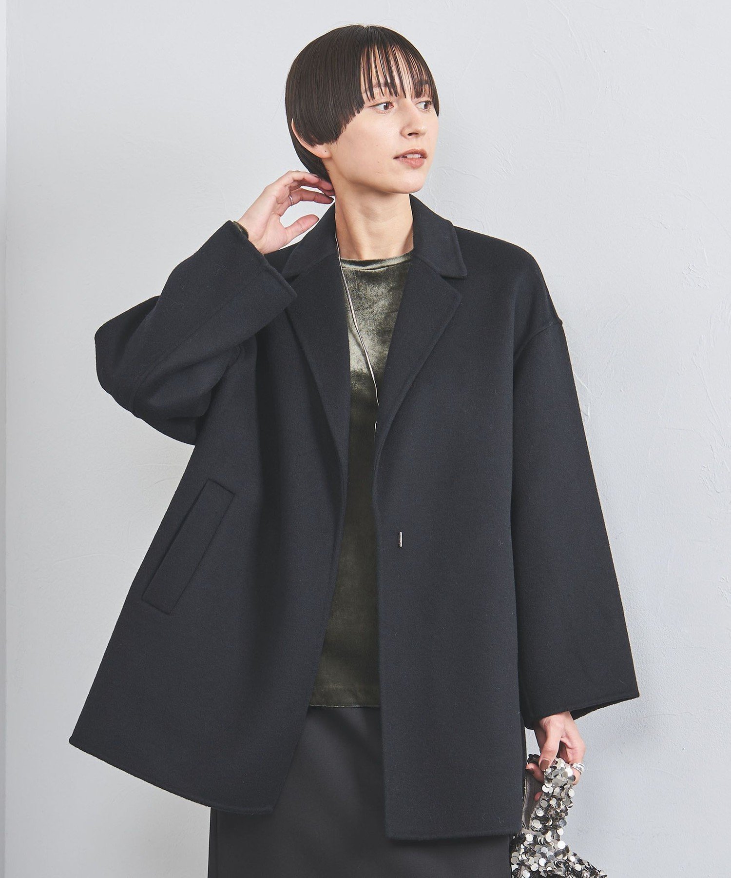 【ユナイテッドアローズ/UNITED ARROWS】のリバー テーラード ミドルコート インテリア・キッズ・メンズ・レディースファッション・服の通販 founy(ファニー) 　ファッション　Fashion　レディースファッション　Fashion for Women　アウター　Coat / Outerwear Collection　コート・ロングコート・ピーコート　Long Coats, Peacoats & More　インナー　Innerwear　シンプル　Simple, Minimal　テーラード　Tailored, Tailored Fit　バランス　Balance, Style Balance　ミドル　Middle Length, Mid Height　リバーシブル　Reversible, Two-Sided　リラックス　Relax, Relaxed Fit　エレガント 上品　Elegant　BLACK|ID: prp329100004690408 ipo3291000000033872826