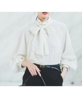 【アンタイトル/UNTITLED】の【通勤】ボウタイ付スタンドネック ボリュームブラウス 人気、トレンドファッション・服の通販 founy(ファニー) ファッション Fashion レディースファッション Fashion for Women トップス・カットソー Cut & Sew Tops シャツ・ブラウス・オフィスカジュアル Elegant Blouses & Button-Ups おすすめ Recommended / Our Picks なめらか Smooth, Silky Texture インナー Innerwear カフス Cuff Design ギャザー Gathered, Ruffled スタンド Stand Collar, Upright Stand ストレッチ Stretch, Stretchy Fabric セレモニー Ceremony デニム Denim, Jeans Material リボン Ribbon, Bow ワイド Wide, Wide Fit ビジネス 仕事 通勤 Business / Work / Commuting |ID:prp329100004690419