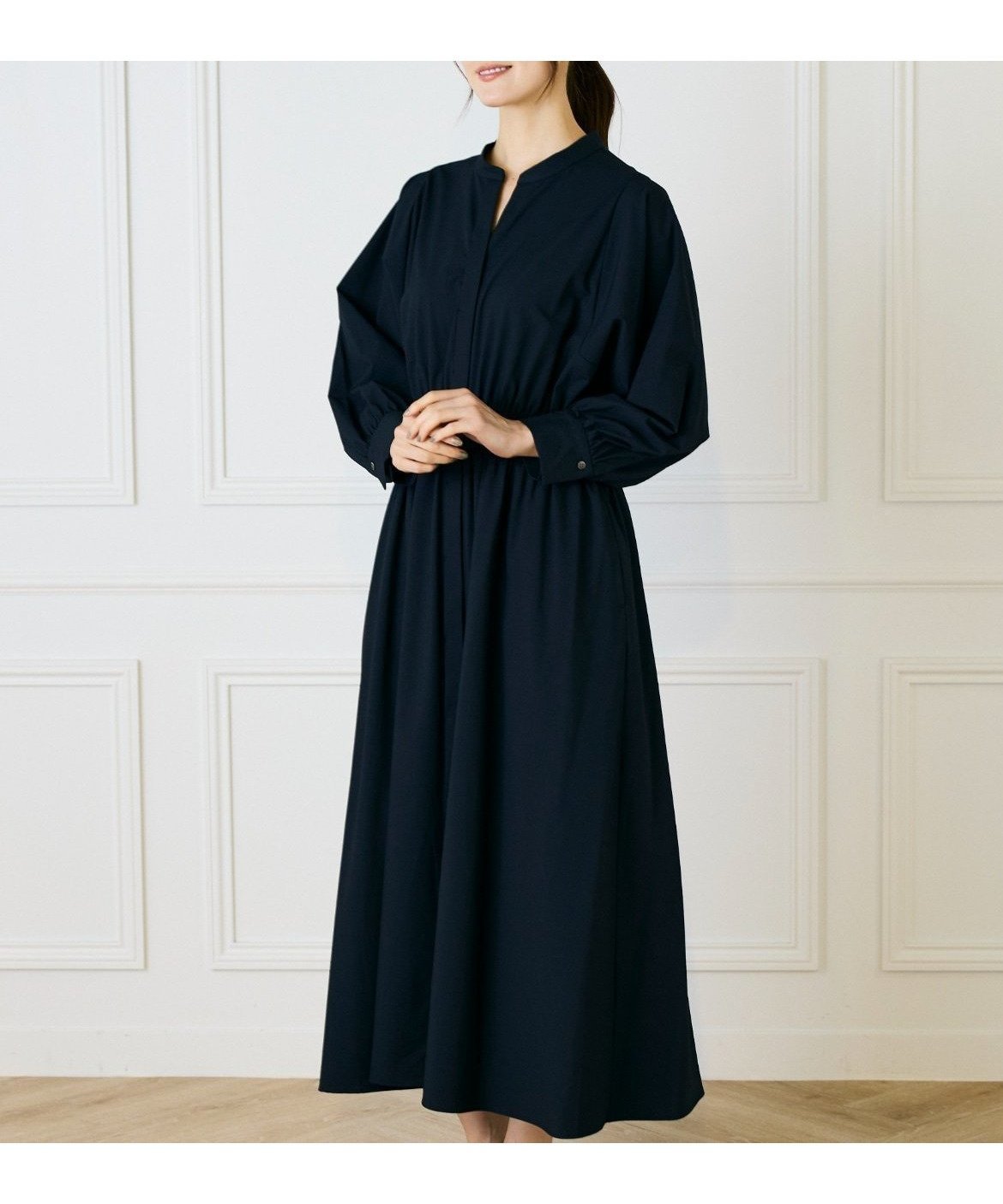 【イネド/INED】のバンドカラーワンピース インテリア・キッズ・メンズ・レディースファッション・服の通販 founy(ファニー) 　ファッション　Fashion　レディースファッション　Fashion for Women　ワンピース　Dresses　インナー　Innerwear　カーディガン　Cardigan, Knitwear　ギャザー　Gathered, Ruffled　コンパクト　Compact, Small Size　シューズ　Shoes, Footwear　ストレッチ　Stretch, Stretchy Fabric　スニーカー　Sneakers, Trainers　スマート　Smart, Elegant　タートル　Turtleneck, Turtle Collar　ポケット　Pocket, Pocket Detail　ロング　Long, Long-Length　おすすめ　Recommended / Our Picks　ネイビー|ID: prp329100004690472 ipo3291000000033873117