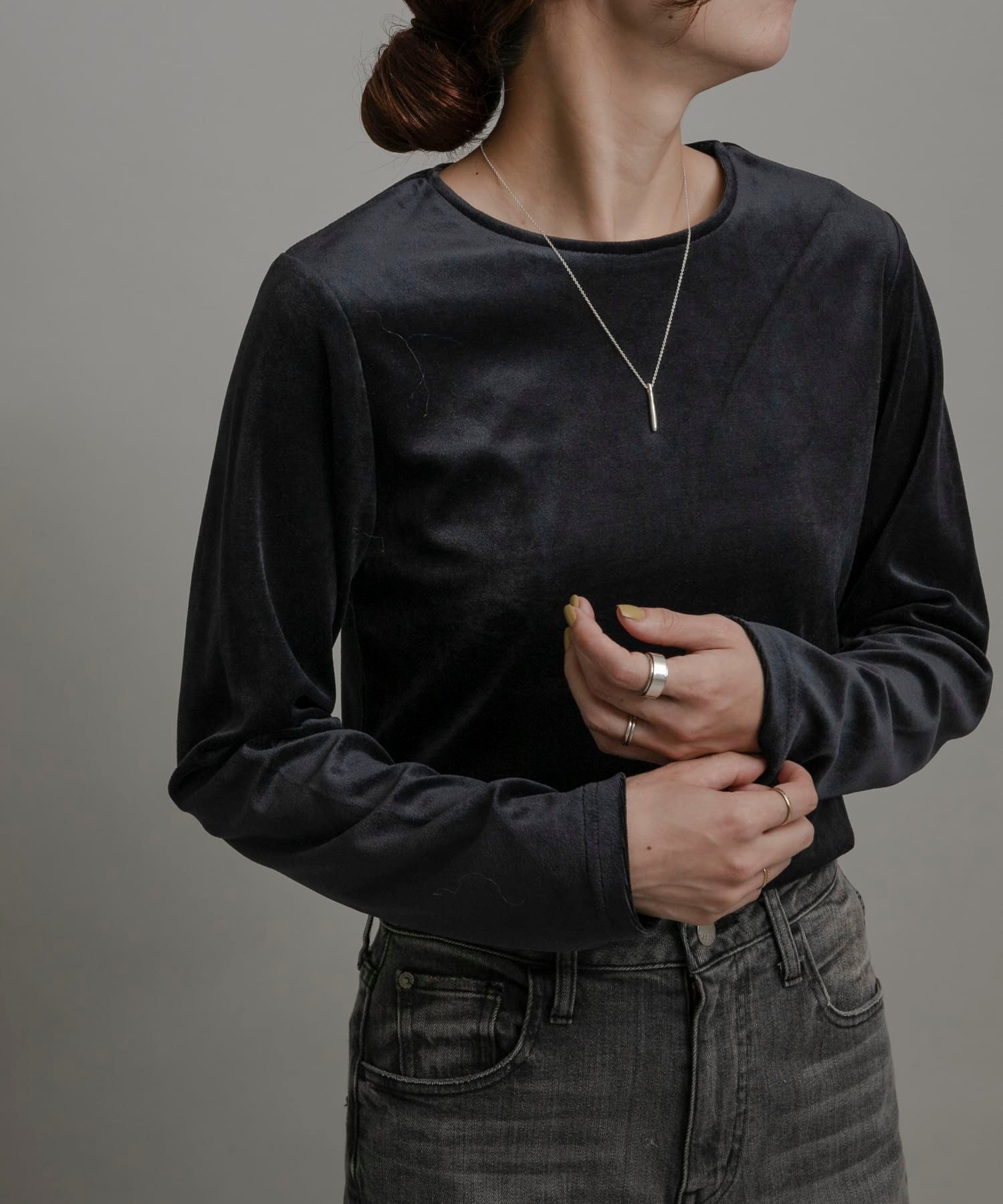 【サニーレーベル/Sonny Label / URBAN RESEARCH】の『UR TECH』ベロアロングスリーブTシャツ インテリア・キッズ・メンズ・レディースファッション・服の通販 founy(ファニー) 　ファッション　Fashion　レディースファッション　Fashion for Women　トップス・カットソー　Cut & Sew Tops　シャツ・ブラウス・オフィスカジュアル　Elegant Blouses & Button-Ups　ロングTシャツ・Tシャツ　Longline T-Shirts & Tees　ベロアトップス　Velour Tops / Velvet-Look Items　2024年　2024　2024-2025秋冬・A/W　Autumn/Winter 2024–25 AW24–25　冬　Winter / This Winter　おすすめ　Recommended / Our Picks　カットソー　Cut and Sewn Top　ストレッチ　Stretch, Stretchy Fabric　セットアップ　Set-Up, Coordinated Outfit　デニム　Denim, Jeans Material　トレンド　Trend, Trending Now　ベロア　Velour, Soft Velvet　A/W・秋冬　Autumn/Winter　ネイビー|ID: prp329100004690520 ipo3291000000033894049