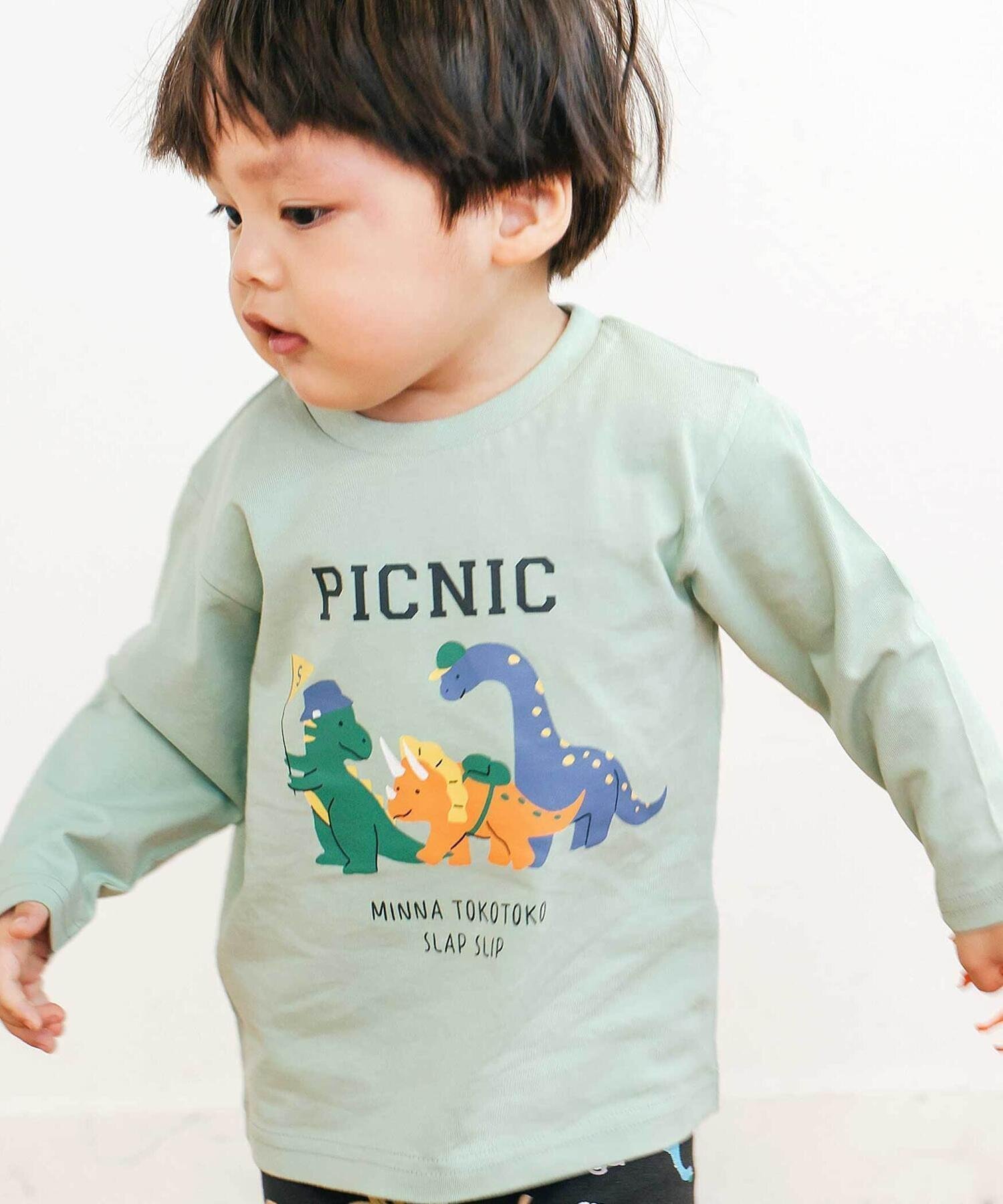【ベベ オンライン ストア/BEBE ONLINE STORE / KIDS】の【スララク/防汚加工/オーガニックコットン】わくわく男の子長袖Tシャツ(80~130cm) インテリア・キッズ・メンズ・レディースファッション・服の通販 founy(ファニー) 　ファッション　Fashion　キッズファッション　Fashion for Kids　アニマル　Animal Print　アンダー　Underwear Essentials　スポーツ　Sports, Activewear　人気　Popular, Best Seller　長袖　Long Sleeve, Full Sleeve　フレンチ　French, French Style　フロント　Front, Front Design　プリント　Print, Printed Pattern　ボーダー　Border, Stripe　ポケット　Pocket, Pocket Detail　モチーフ　Motif, Design Theme　A/W・秋冬　Autumn/Winter　犬　Dog　エレガント 上品　Elegant　2025年　2025　2025-2026秋冬・A/W　Autumn/Winter 2025–26 AW25–26　グリーン×ピクニック恐竜|ID: prp329100004690582 ipo3291000000034045198