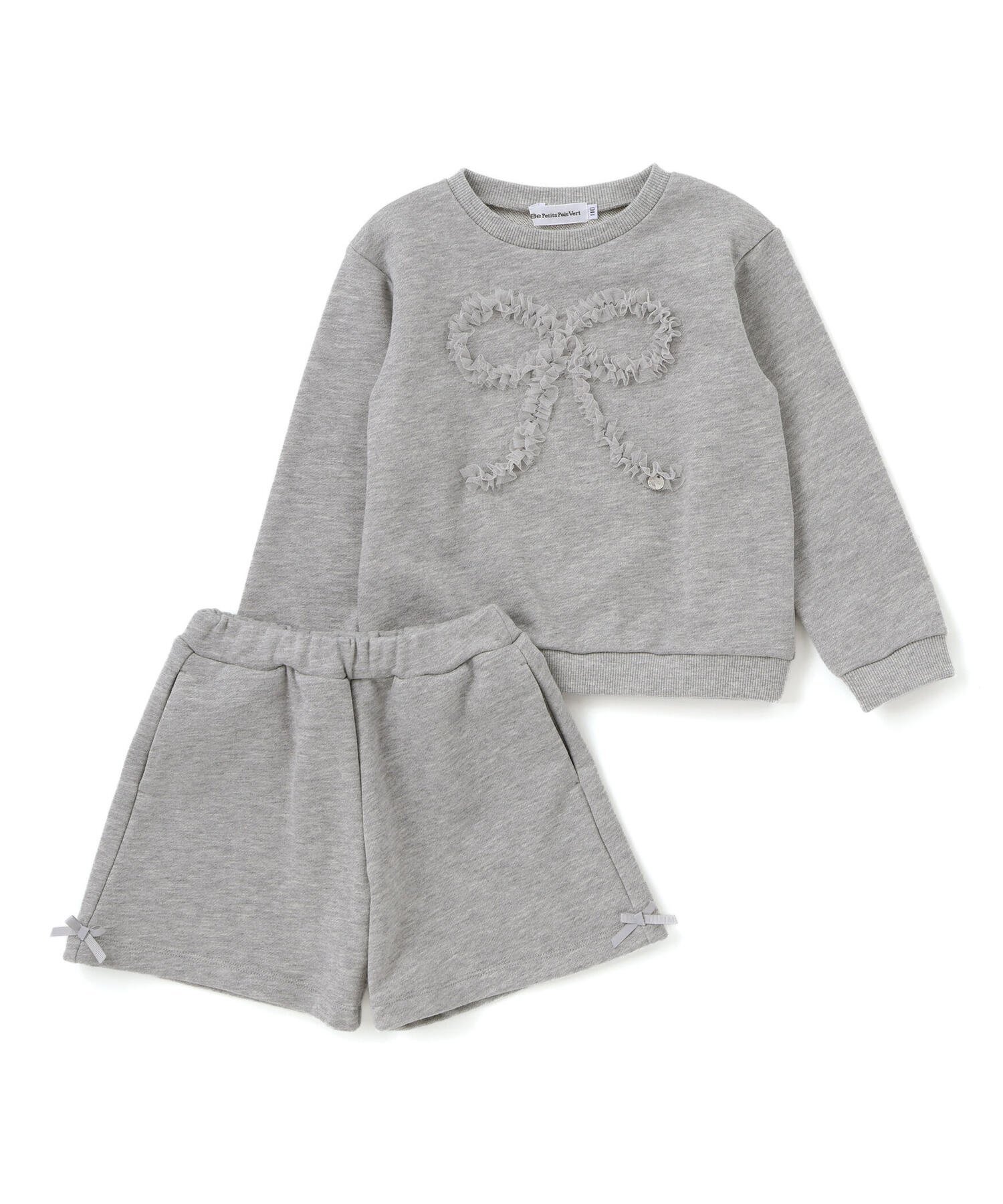 【ベベ オンライン ストア/BEBE ONLINE STORE / KIDS】の【店舗限定】リボンチュールトップス+ショートパンツセットアップ(95~150cm) インテリア・キッズ・メンズ・レディースファッション・服の通販 founy(ファニー) 　ファッション　Fashion　キッズファッション　Fashion for Kids　トップス・カットソー　Cut & Sew Tops　ボトムス　Bottoms　セットアップ　Matching Sets　キッズトップス　Tops　ショート　Short, Short Length　スタンダード　Standard, Basic　セットアップ　Set-Up, Coordinated Outfit　チャーム　Charm, Pendant　チュール　Tulip, Tulip Motif　テレコ　Ribbed, Rib Stitch　トレンド　Trend, Trending Now　トレーナー　Sweatshirt, Trainer　フィット　Fit, Slim Fit　フロント　Front, Front Design　モチーフ　Motif, Design Theme　リボン　Ribbon, Bow　A/W・秋冬　Autumn/Winter　エレガント 上品　Elegant　2025年　2025　2025-2026秋冬・A/W　Autumn/Winter 2025–26 AW25–26　グレー系|ID: prp329100004690806 ipo3291000000034113613