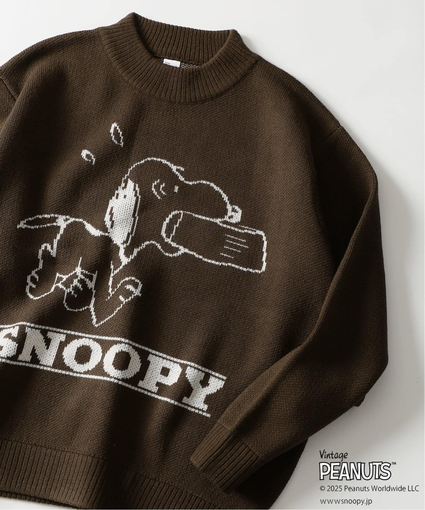【ジャーナルスタンダード レリューム/JOURNAL STANDARD relume / MEN】のPEANUTS / ピーナッツ 別注 ダブル ジャガードニット インテリア・キッズ・メンズ・レディースファッション・服の通販 founy(ファニー) 　ファッション　Fashion　メンズファッション　Fashion for Men　アクリル　Acrylic Material　キャラクター　Character, Licensed Characters　グラフィック　Graphic, Graphic Design　軽量　Lightweight, Ultra Light　スウェット / スエット　Sweatshirt, Sweatwear　ダブル　Double, Double-Breasted　定番　Standard, Basic Item　別注　Limited Edition, Custom Order　犬　Dog　ブラウン|ID: prp329100004691106 ipo3291000000033876410