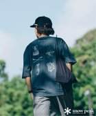 【ジャーナルスタンダード レリューム/JOURNAL STANDARD relume / MEN】のSNOW PEAK / スノーピーク 別注 GEAR プリントTシャツ 人気、トレンドファッション・服の通販 founy(ファニー) ファッション Fashion メンズファッション Fashion for Men シンプル Simple, Minimal フィット Fit, Slim Fit フロント Front, Front Design プリント Print, Printed Pattern ボックス Boxy, Box Shape ポケット Pocket, Pocket Detail リラックス Relax, Relaxed Fit 別注 Limited Edition, Custom Order 定番 Standard, Basic Item thumbnail ブルー A|ID: prp329100004691234 ipo3291000000033877087