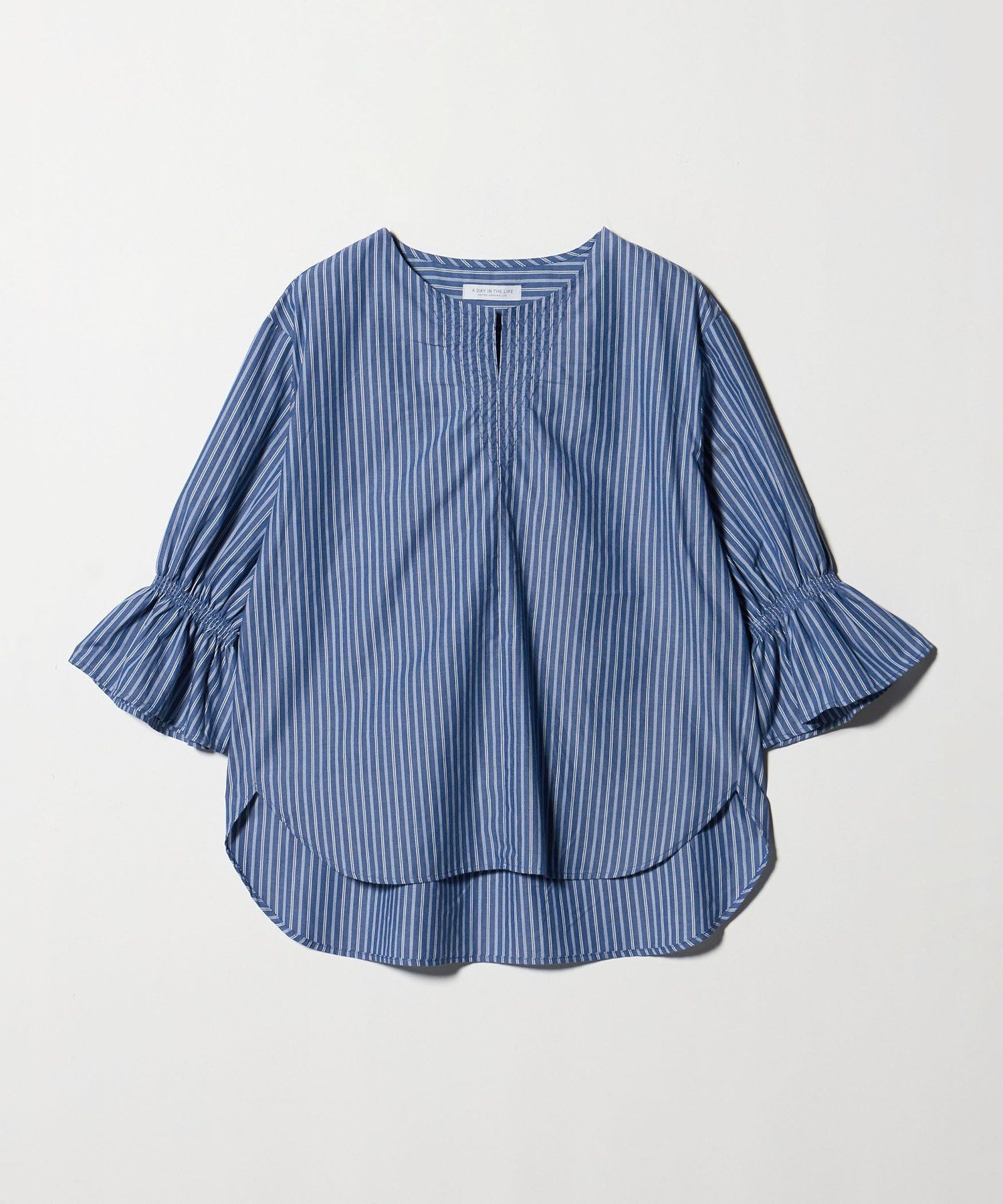 【ユナイテッドアローズ/UNITED ARROWS】のステッチ キーネック キャンディスリーブブラウス A DAY IN THE LIFE インテリア・キッズ・メンズ・レディースファッション・服の通販 founy(ファニー) 　ファッション　Fashion　レディースファッション　Fashion for Women　トップス・カットソー　Cut & Sew Tops　シャツ・ブラウス・オフィスカジュアル　Elegant Blouses & Button-Ups　シンプル　Simple, Minimal　スリーブ　Sleeve, Long Sleeve / Short Sleeve　フェイス　Face, Facial Design　人気　Popular, Best Seller　今季　This Season, Current Season　洗える　Machine Washable　その他1|ID: prp329100004691263 ipo3291000000033877239