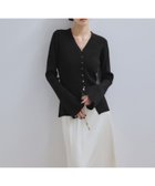【アダム エ ロペ/ADAM ET ROPE'】の【WEB限定】エコベロVネックカーディガン 人気、トレンドファッション・服の通販 founy(ファニー) ファッション Fashion レディースファッション Fashion for Women トップス・カットソー Cut & Sew Tops カーディガン・羽織り Layered Style Cardigans Vネックトップス V-Neck Tops / V-Cut Neckline Shirts カーディガン Cardigan, Knitwear キャミソール Camisole, Spaghetti Strap Top コンパクト Compact, Small Size シンプル Simple, Minimal ストレート Straight, Straight Cut デコルテ Décolleté, Neckline バランス Balance, Style Balance フィット Fit, Slim Fit ポケット Pocket, Pocket Detail 羽織 Haori, Light Jacket ワイド Wide, Wide Fit A/W・秋冬 Autumn/Winter おすすめ Recommended / Our Picks 2026年 2026 thumbnail ブラック(01)|ID: prp329100004691356 ipo3291000000033877638