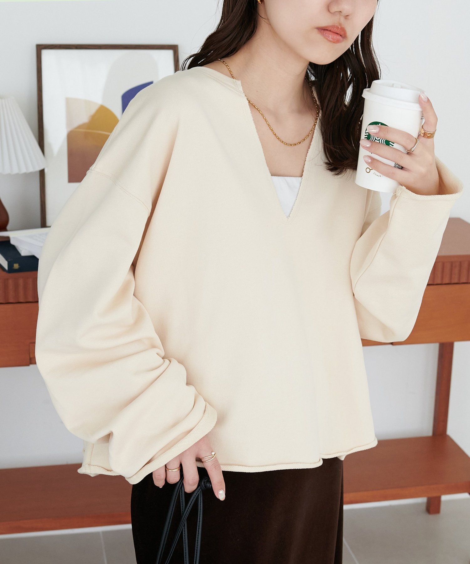 【ディスコート/Discoat】の裏毛深Vネックプルオーバー インテリア・キッズ・メンズ・レディースファッション・服の通販 founy(ファニー) 　ファッション　Fashion　レディースファッション　Fashion for Women　トップス・カットソー　Cut & Sew Tops　カジュアルプルオーバー・ニットトップス　Pullovers & Knit Tops / Casual Pullovers　Vネックトップス　V-Neck Tops / V-Cut Neckline Shirts　シンプル　Simple, Minimal　スウェット / スエット　Sweatshirt, Sweatwear　バランス　Balance, Style Balance　ボトム　Bottoms, Lower Wear　アイボリー|ID: prp329100004691402 ipo3291000000034123690
