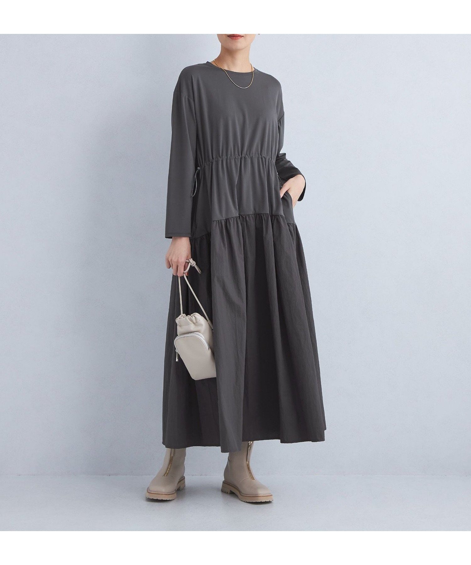 【ユナイテッドアローズ/UNITED ARROWS】のタフタドッキング ロングスリーブ ワンピース 人気、トレンドファッション・服の通販 founy(ファニー) 　ファッション　Fashion　レディースファッション　Fashion for Women　ワンピース　Dresses　カットソー　Cut and Sewn Top　ギャザー　Gathered, Ruffled　スニーカー　Sneakers, Trainers　スリーブ　Sleeve, Long Sleeve / Short Sleeve　タフタ　Taffeta, Structured Fabric　ドッキング　Docking, Mixed Material　フェミニン　Feminine, Girly　ロング　Long, Long-Length　人気　Popular, Best Seller　冬　Winter / This Winter　秋　Autumn　A/W・秋冬　Autumn/Winter　 other-1|ID: prp329100004692019 ipo3291000000033881211