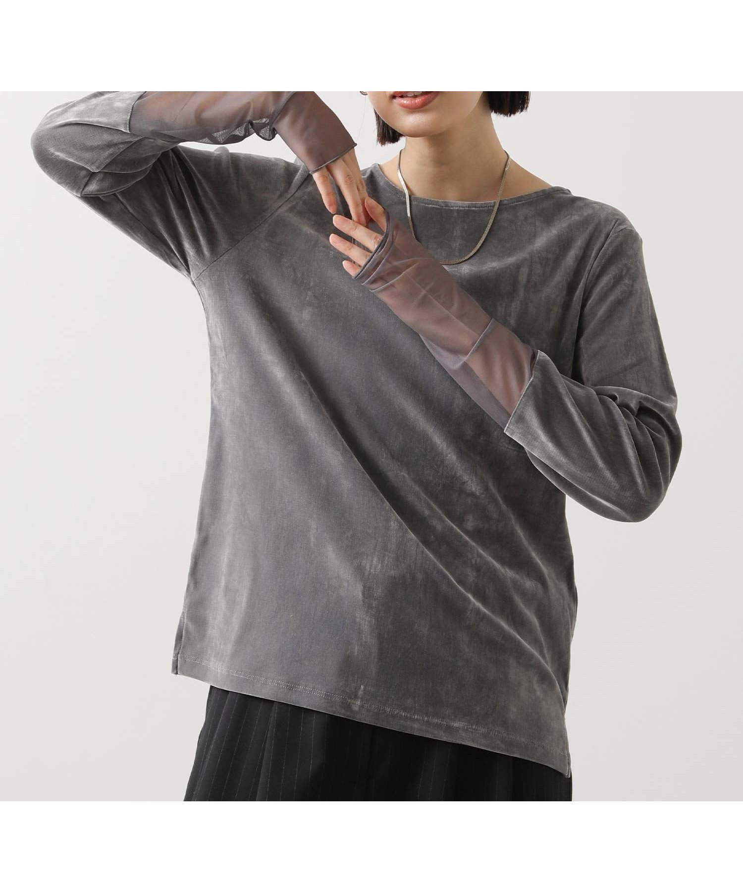 【グレディブリリアン/Gready Brilliant】のGready Brilliant/4_ベロア袖チュールボートN インテリア・キッズ・メンズ・レディースファッション・服の通販 founy(ファニー) 　ファッション　Fashion　レディースファッション　Fashion for Women　トップス・カットソー　Cut & Sew Tops　ベロアトップス　Velour Tops / Velvet-Look Items　シンプル　Simple, Minimal　センター　Center, Center Line　チュール　Tulip, Tulip Motif　ベロア　Velour, Soft Velvet　ワンポイント　One Point, Statement Accent　人気　Popular, Best Seller　GRY|ID: prp329100004692056 ipo3291000000034534188