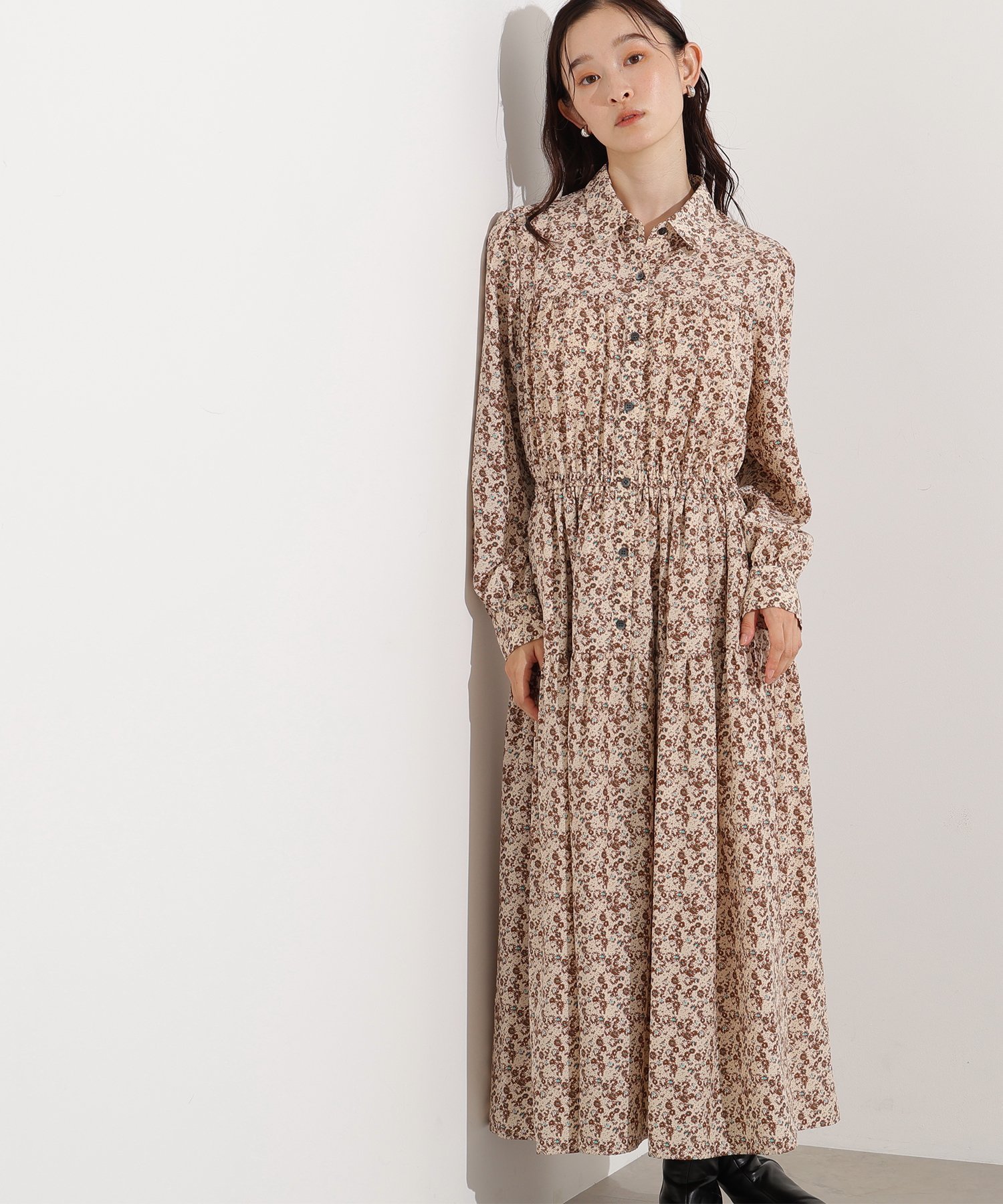 【エヌ ナチュラルビューティーベーシック/N.Natural Beauty basic】のヴィンテージフラワーシャツワンピース インテリア・キッズ・メンズ・レディースファッション・服の通販 founy(ファニー) 　ファッション　Fashion　レディースファッション　Fashion for Women　ワンピース　Dresses　シャツワンピース / 1枚で着映えコーデ　Shirt Dresses　おすすめ　Recommended / Our Picks　なめらか　Smooth, Silky Texture　フィット　Fit, Slim Fit　フラワー　Flower, Floral　プリント　Print, Printed Pattern　A/W・秋冬　Autumn/Winter　オフベース2|ID: prp329100004692089 ipo3291000000033881522