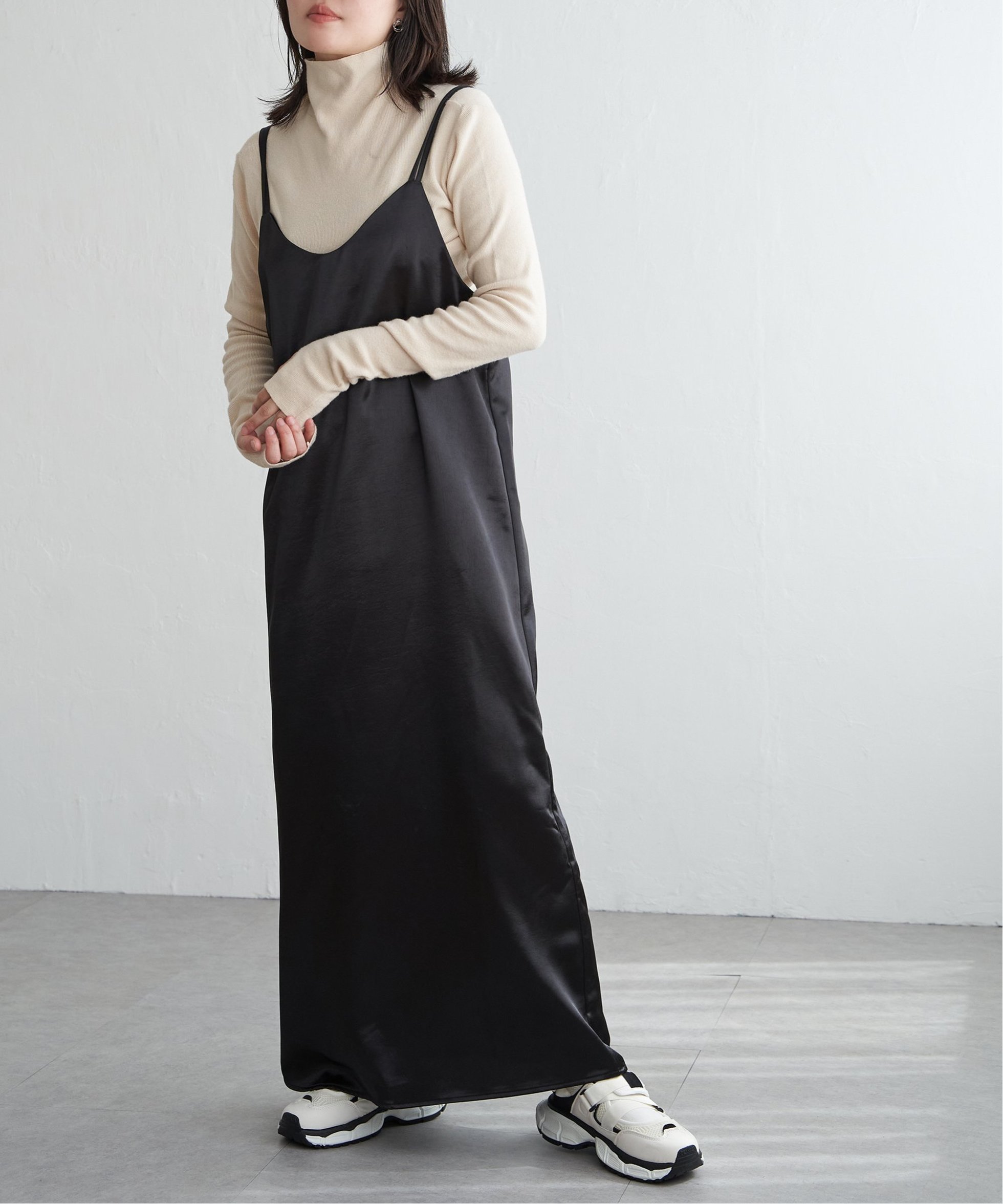 【ヴァンス エクスチェンジ/VENCE EXCHANGE】のサテンキャミワンピース インテリア・キッズ・メンズ・レディースファッション・服の通販 founy(ファニー) 　ファッション　Fashion　レディースファッション　Fashion for Women　ワンピース　Dresses　キャミソールワンピース　Camisole Dresses　おすすめ　Recommended / Our Picks　なめらか　Smooth, Silky Texture　インナー　Innerwear　カットソー　Cut and Sewn Top　キャミソール　Camisole, Spaghetti Strap Top　キャミワンピース　Cami Dress, Slip Dress　サテン　Satin, Glossy Fabric　シンプル　Simple, Minimal　タートルネック　Turtleneck, High Neck　デニム　Denim, Jeans Material　ラップ　Wrap, Wrap Design　エレガント 上品　Elegant　夏　Summer　春　Spring　S/S・春夏　SS, Spring/Summer, Warm Season　A/W・秋冬　Autumn/Winter　ブラック|ID: prp329100004692168 ipo3291000000033954215