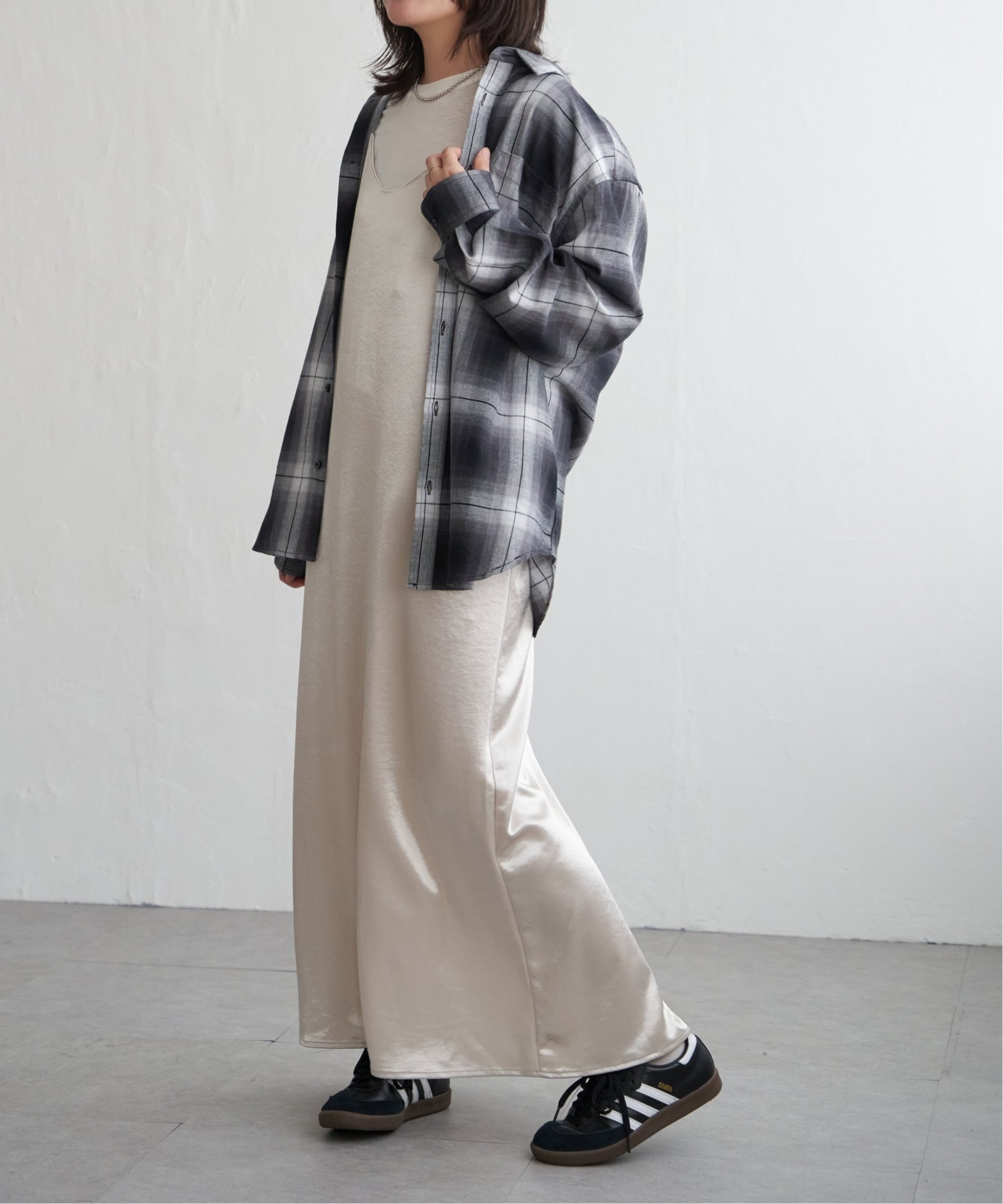 【ヴァンス エクスチェンジ/VENCE EXCHANGE】のサテンキャミワンピース インテリア・キッズ・メンズ・レディースファッション・服の通販 founy(ファニー) 　ファッション　Fashion　レディースファッション　Fashion for Women　ワンピース　Dresses　キャミソールワンピース　Camisole Dresses　おすすめ　Recommended / Our Picks　なめらか　Smooth, Silky Texture　インナー　Innerwear　カットソー　Cut and Sewn Top　キャミソール　Camisole, Spaghetti Strap Top　キャミワンピース　Cami Dress, Slip Dress　サテン　Satin, Glossy Fabric　シンプル　Simple, Minimal　タートルネック　Turtleneck, High Neck　デニム　Denim, Jeans Material　ラップ　Wrap, Wrap Design　エレガント 上品　Elegant　夏　Summer　春　Spring　S/S・春夏　SS, Spring/Summer, Warm Season　A/W・秋冬　Autumn/Winter　アイボリー|ID: prp329100004692168 ipo3291000000033954216