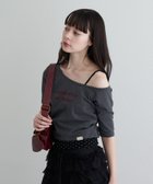 【パルグループ/PAL GROUP】の【RAY CASSIN】フロッキーロゴワンショルレイヤードTシャツ 人気、トレンドファッション・服の通販 founy(ファニー) ファッション Fashion レディースファッション Fashion for Women トップス・カットソー Cut & Sew Tops シャツ・ブラウス・オフィスカジュアル Elegant Blouses & Button-Ups ロングTシャツ・Tシャツ Longline T-Shirts & Tees おすすめ Recommended / Our Picks キャミ Camisole, Cami Top ギャザー Gathered, Ruffled コンパクト Compact, Small Size ロング Long, Long-Length ワンショル One Shoulder, Asymmetrical 再入荷 Restock / Back in Stock thumbnail チャコールグレー|ID: prp329100004692273 ipo3291000000033882354