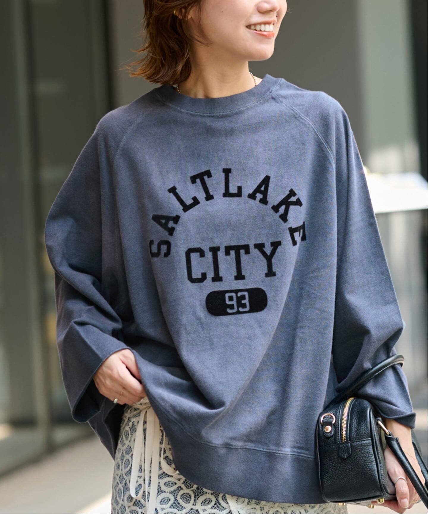 【ジャーナルスタンダード レリューム/JOURNAL STANDARD relume】の別注【GULFCOAST SPORTSWEAR】ラグランハーフスリーブスウェット インテリア・キッズ・メンズ・レディースファッション・服の通販 founy(ファニー) 　ファッション　Fashion　レディースファッション　Fashion for Women　トップス・カットソー　Cut & Sew Tops　レディースパーカー・カジュアルフーディー　Casual Hoodies & Sweatshirts　スウェット・クルーネックトップス　Sweatshirts & Crewnecks / Relaxed Fit Sweat Tops　ヴィンテージ　Vintage Style　スラックス　Slacks, Dress Pants　デニム　Denim, Jeans Material　プリント　Print, Printed Pattern　ベーシック　Basic, Essential　別注　Limited Edition, Custom Order　ロング　Long, Long-Length　2025年　2025　2025-2026秋冬・A/W　Autumn/Winter 2025–26 AW25–26　ネイビー|ID: prp329100004692279 ipo3291000000033882381