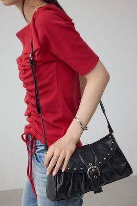 【アズール バイ マウジー/AZUL by moussy】のスタッズフラップギャザーバッグ 人気、トレンドファッション・服の通販 founy(ファニー) ファッション Fashion レディースファッション Fashion for Women バッグ Bags ギャザー Gathered, Ruffled コンパクト Compact, Small Size ショルダー Shoulder, Shoulder Strap シンプル Simple, Minimal スタッズ Studs, Metal Accents トレンド Trend, Trending Now ハンド Hand, Handmade フラップ Flap, Flap Pocket |ID:prp329100004692283