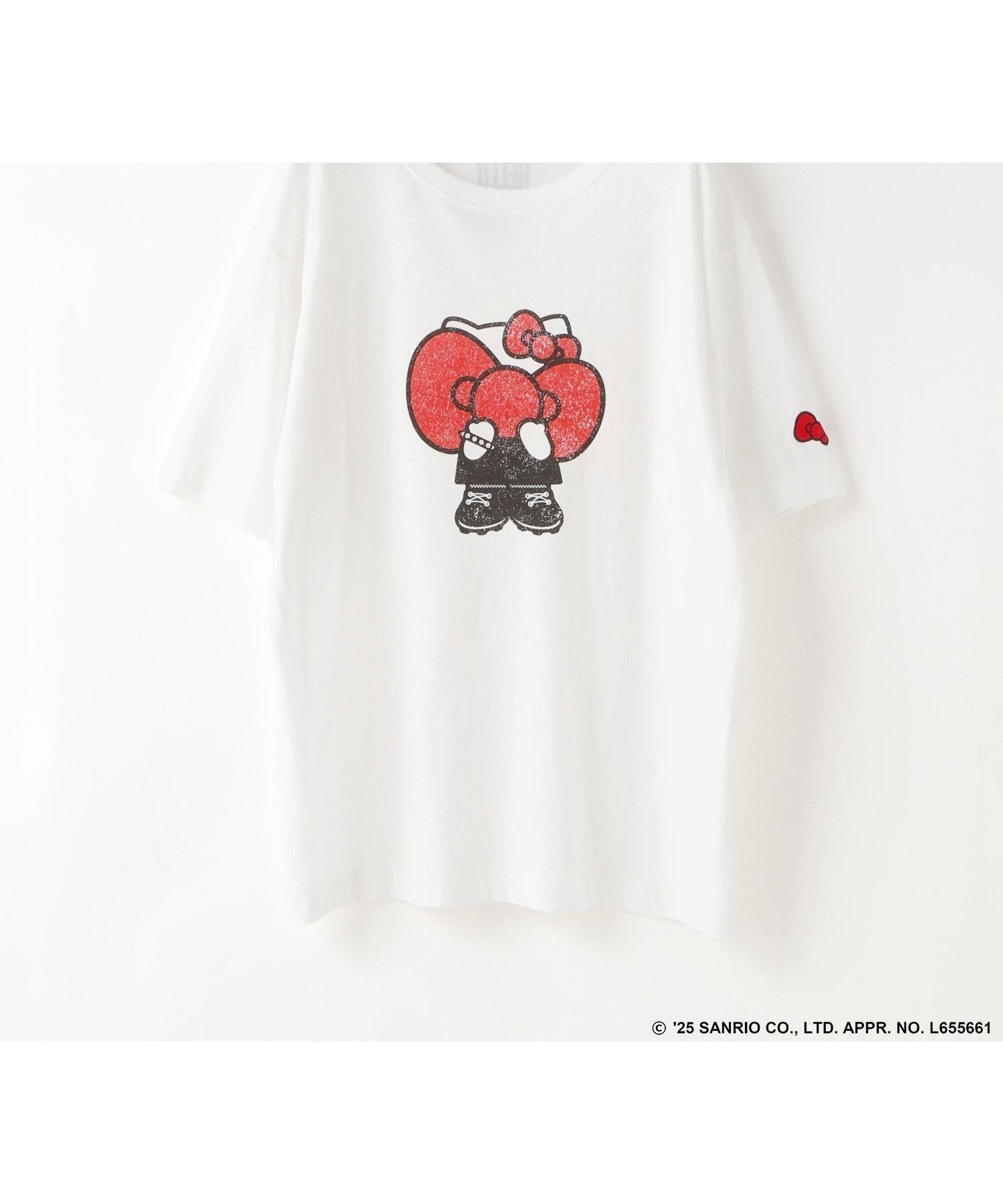 【ローリーズファーム/LOWRYS FARM】の【HELLO KITTY】BIG TEE インテリア・キッズ・メンズ・レディースファッション・服の通販 founy(ファニー) 　ファッション　Fashion　レディースファッション　Fashion for Women　ヴィンテージ　Vintage Style　サングラス　Sunglasses, Shades　トレンド　Trend, Trending Now　フレア　Flare, Flared　プリント　Print, Printed Pattern　リボン　Ribbon, Bow　ロンドン　London Style, British Inspired　オフホワイト|ID: prp329100004692310 ipo3291000000033882548