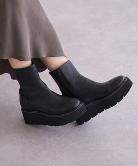 【ビアズリー/BEARDSLEY】のレザーミドルブーツ 人気、トレンドファッション・服の通販 founy(ファニー) ファッション Fashion レディースファッション Fashion for Women クッション Cushion, Throw Pillow クラシカル Classical, Vintage-Inspired 軽量 Lightweight, Ultra Light サイドジップ Side Zip, Side Zipper ジップ Zip, Zipper デニム Denim, Jeans Material 人気 Popular, Best Seller フラット Flat, Flat Shoes 楽ちん Easy Fit, Comfortable ワイド Wide, Wide Fit |ID:prp329100004692320