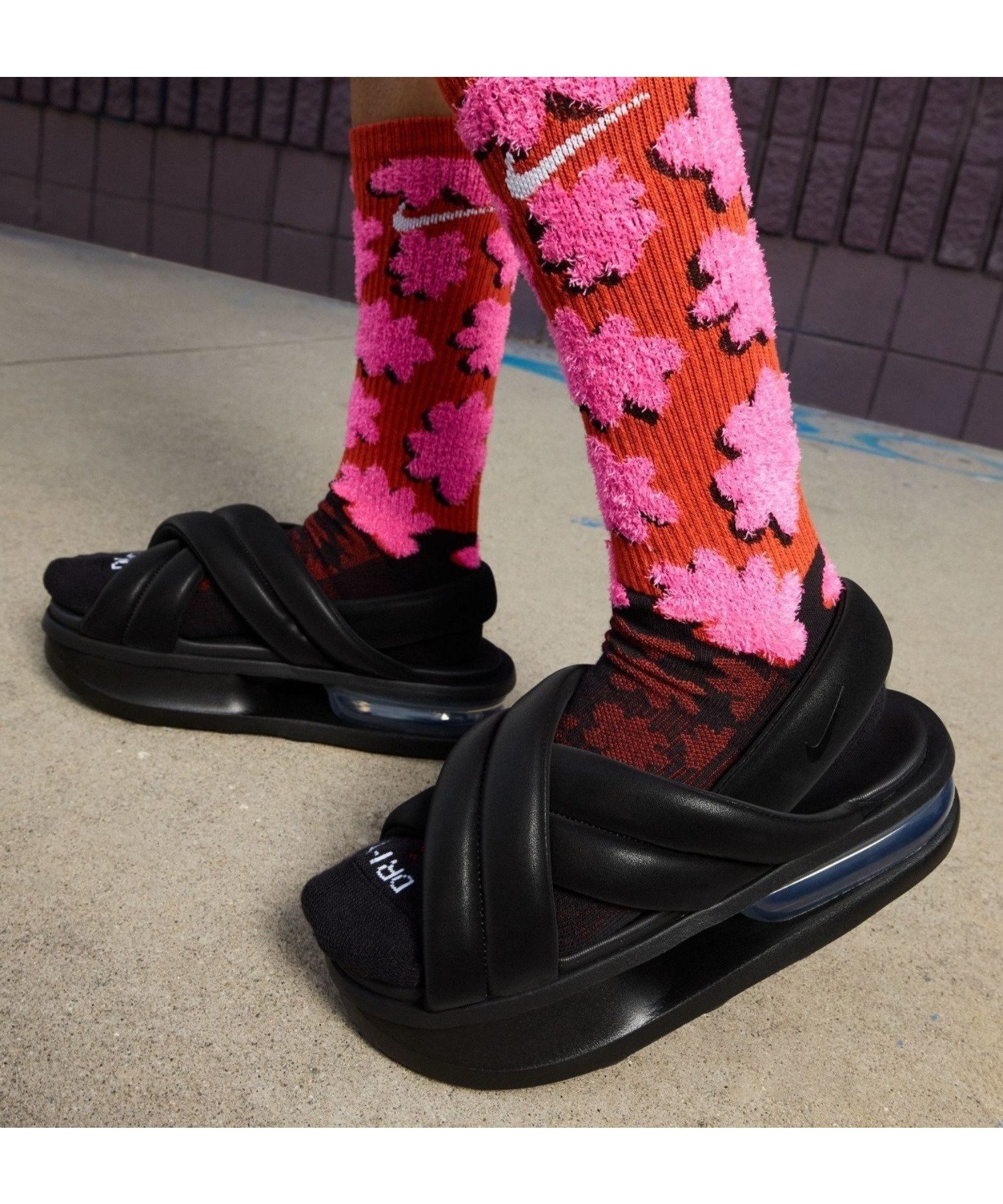 【ロイヤルフラッシュ/ROYAL FLASH】のNIKE/ナイキ エア マックス アイラ 人気、トレンドファッション・服の通販 founy(ファニー) 　ファッション　Fashion　レディースファッション　Fashion for Women　厚底　Platform Shoes　シューズ　Shoes, Footwear　スニーカー　Sneakers, Trainers　スポーツ　Sports, Activewear　ニューヨーク　New York, NYC Style　バランス　Balance, Style Balance　ベルベット　Velvet, Velvety　ラップ　Wrap, Wrap Design　 other-1|ID: prp329100004692345 ipo3291000000033882803