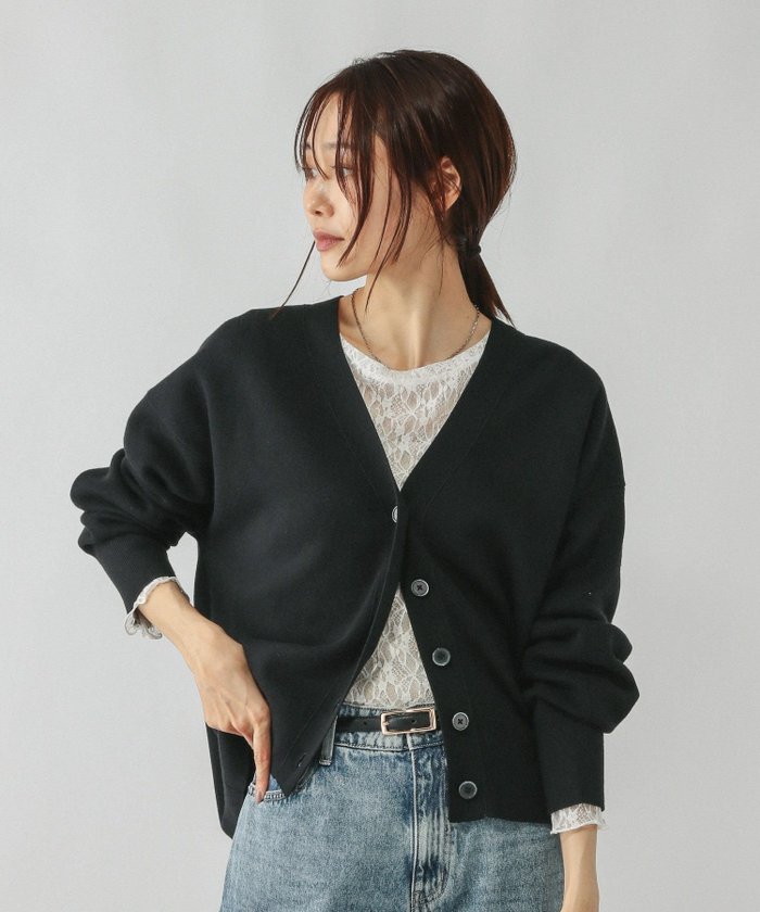 【グローバルワーク/GLOBAL WORK】のスウェットライクVネックカーディガン/571348 インテリア・キッズ・メンズ・レディースファッション・服の通販 founy(ファニー) https://founy.com/ ファッション Fashion レディースファッション Fashion for Women トップス・カットソー Cut & Sew Tops カーディガン・羽織り Layered Style Cardigans レディースパーカー・カジュアルフーディー Casual Hoodies & Sweatshirts スウェット・クルーネックトップス Sweatshirts & Crewnecks / Relaxed Fit Sweat Tops Vネックトップス V-Neck Tops / V-Cut Neckline Shirts おすすめ Recommended / Our Picks カーディガン Cardigan, Knitwear ジャカード/ジャガード Jacquard, Woven Pattern ダブル Double, Double-Breasted ラウンド Round, Round Neck |ID: prp329100004692366 ipo3291000000033882953
