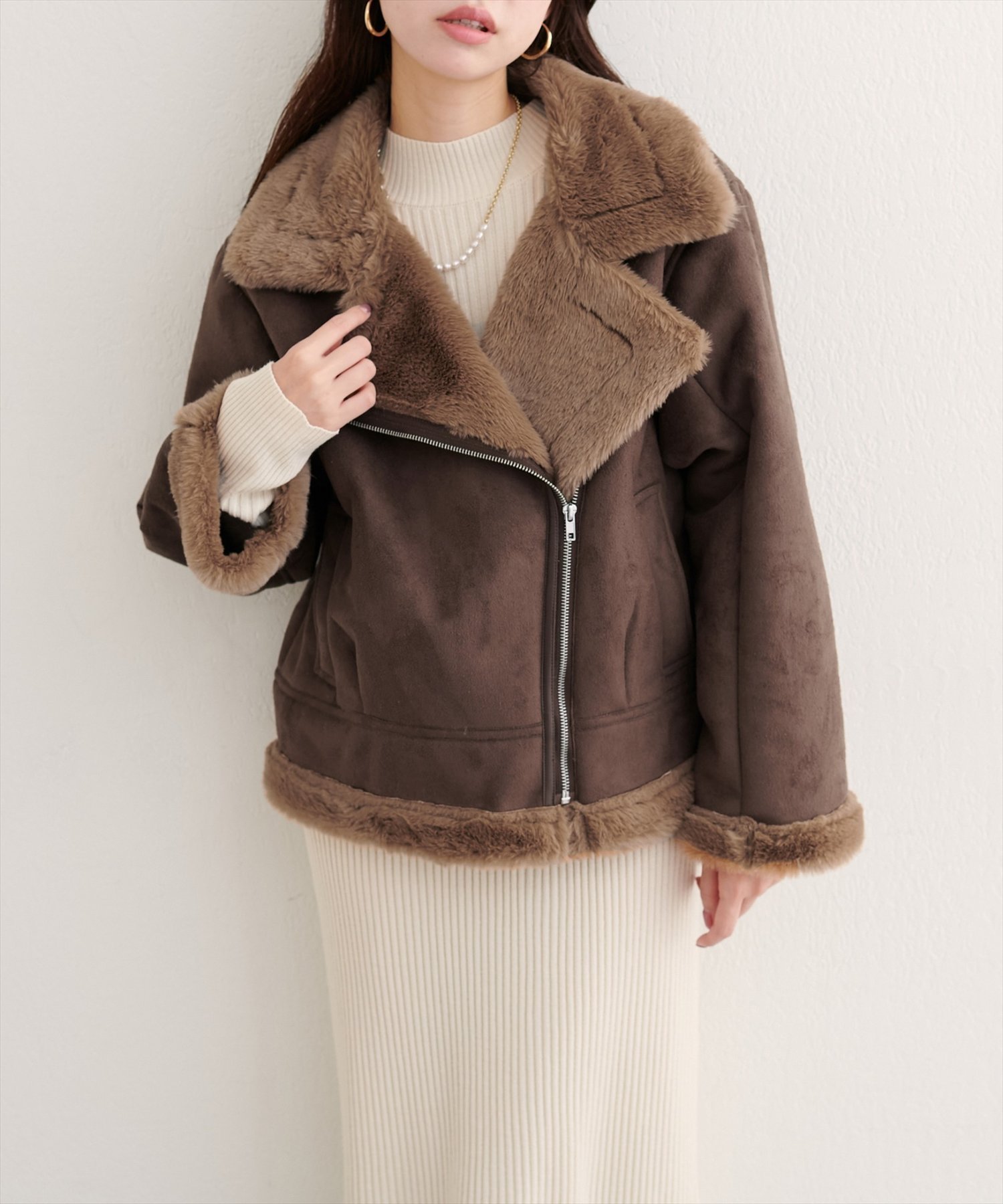 【ナチュラルクチュール/natural couture】のフェイクファームートンブルゾン インテリア・キッズ・メンズ・レディースファッション・服の通販 founy(ファニー) 　ファッション　Fashion　レディースファッション　Fashion for Women　アウター　Coat / Outerwear Collection　ブルゾンジャケット・スポーティアウター　Blouson Jackets　コンパクト　Compact, Small Size　シンプル　Simple, Minimal　ジップ　Zip, Zipper　スニーカー　Sneakers, Trainers　デニム　Denim, Jeans Material　なめらか　Smooth, Silky Texture　バランス　Balance, Style Balance　フェイクファー　Faux Fur, Imitation Fur　フェミニン　Feminine, Girly　ブルゾン　Blouson, Bomber Jacket　ポケット　Pocket, Pocket Detail　防寒　Cold Protection, Winter-Ready　ムートン　Shearling, Mouton　おすすめ　Recommended / Our Picks　旅行　Travel　エレガント 上品　Elegant　2025年　2025　2025-2026秋冬・A/W　Autumn/Winter 2025–26 AW25–26　ブラウン|ID: prp329100004692398 ipo3291000000033883121